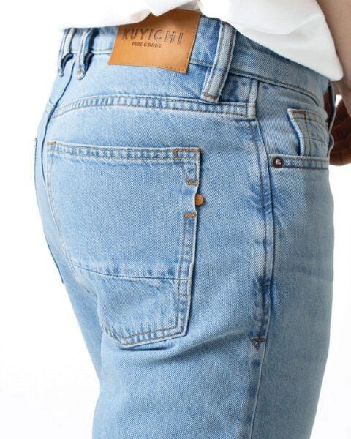 Kuyichi SCOTT Regular Jeans (light blue) aus 70% Bio-Baumwolle und 30% recycelter Baumwolle – Ansicht 4
