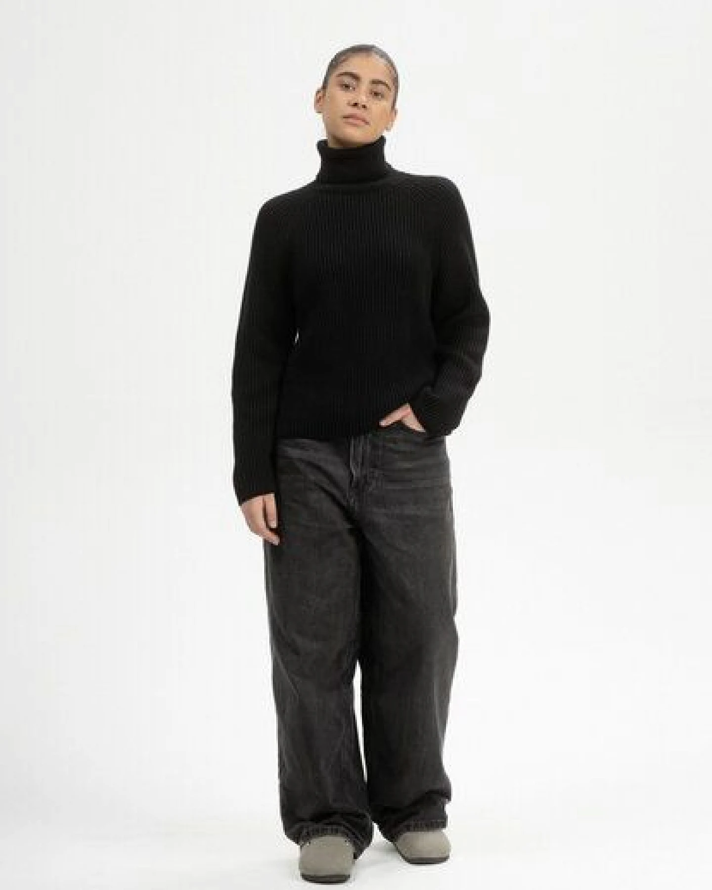 MELA Rippstrick Rollkragenpullover Style CHIRHA aus 100% Bio-Baumwolle – Ansicht 3