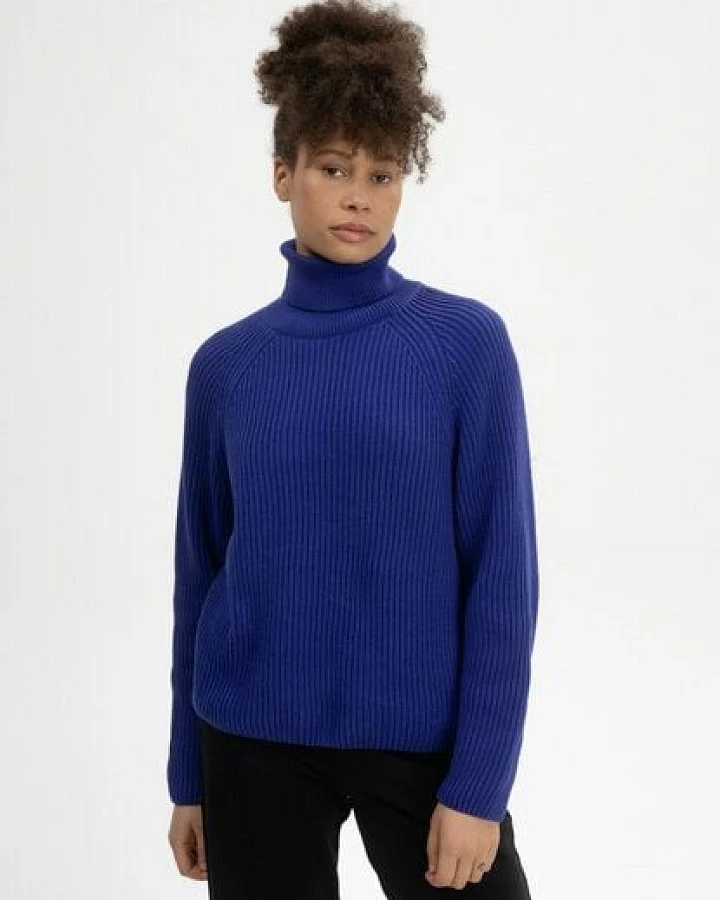 Produktseite: MELA Rippstrick Rollkragenpullover Style CHIRHA aus 100% Bio-Baumwolle