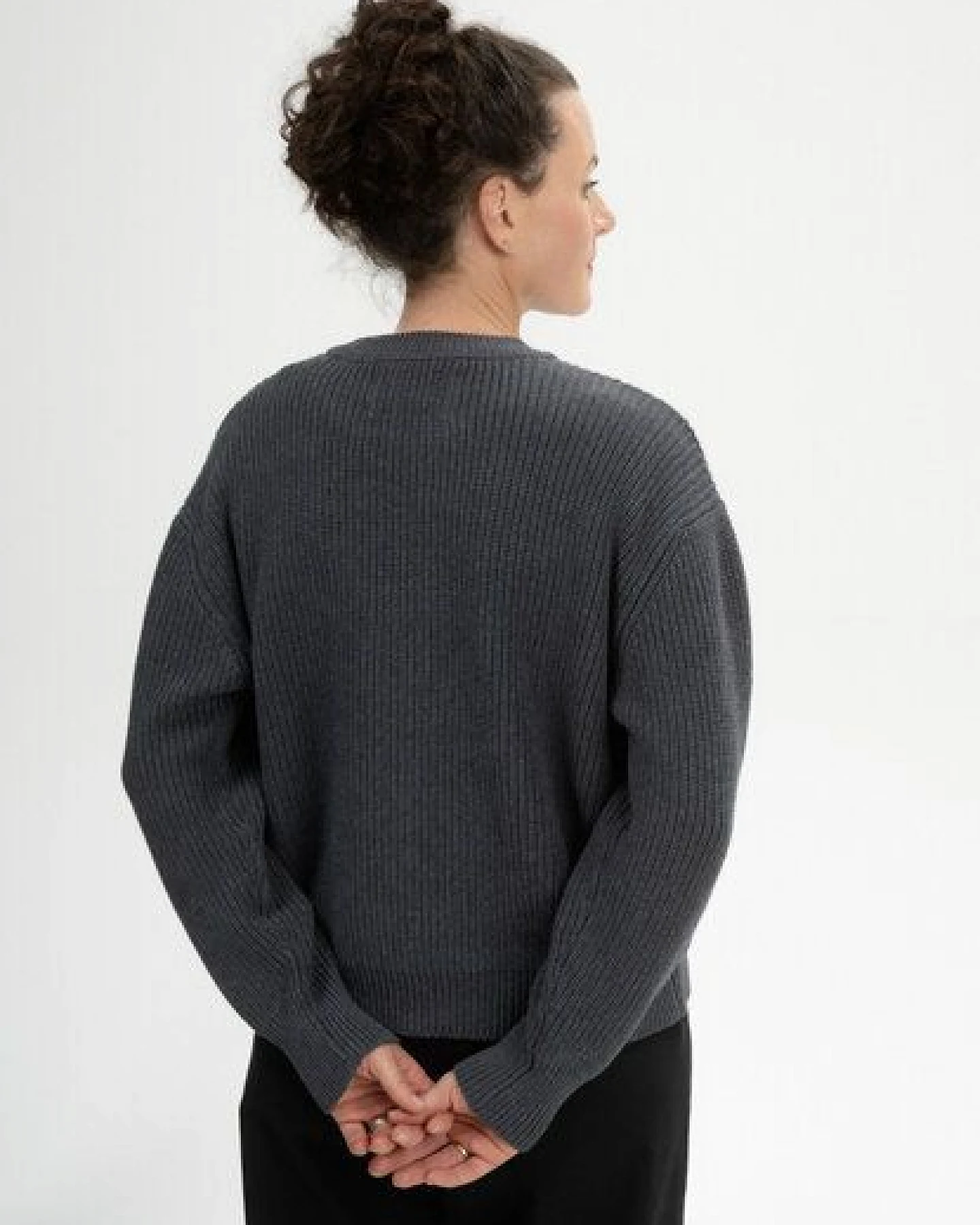 MELA Rippstrick Pullover Style ADAH aus 100% Bio-Baumwolle – Ansicht 2