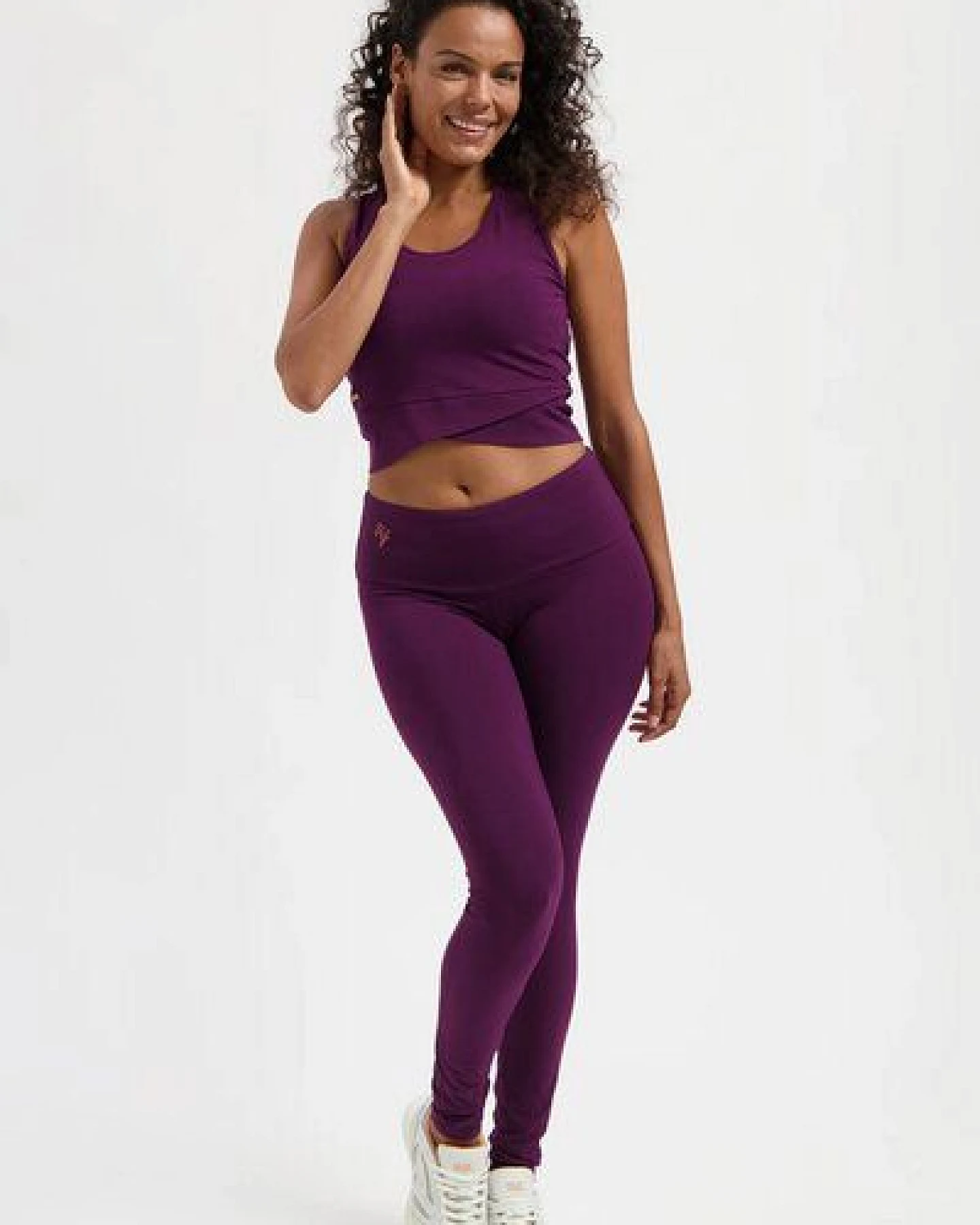 Urban Goddess Sati Yoga Crop Tank Top – Ansicht 2
