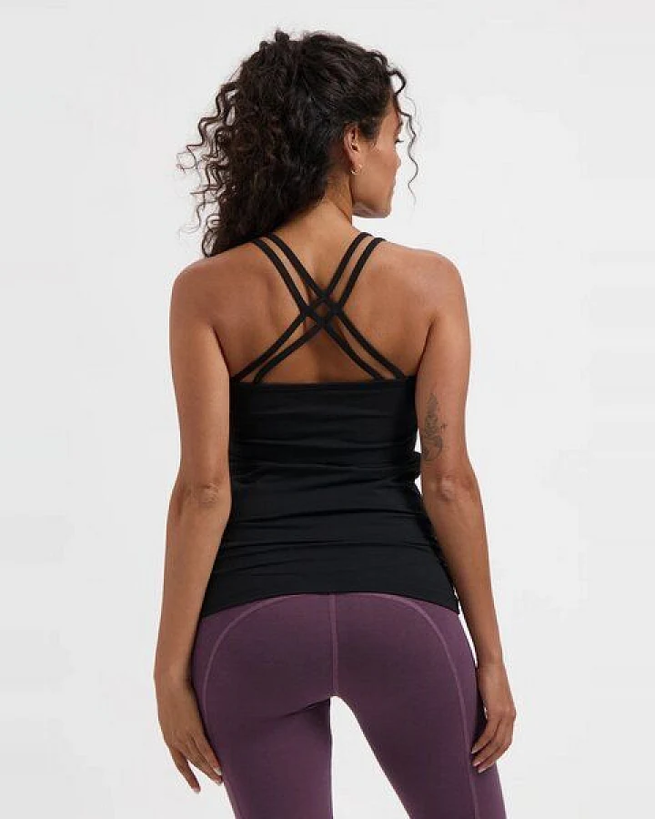 Urban Goddess Lyrais Yoga Tank