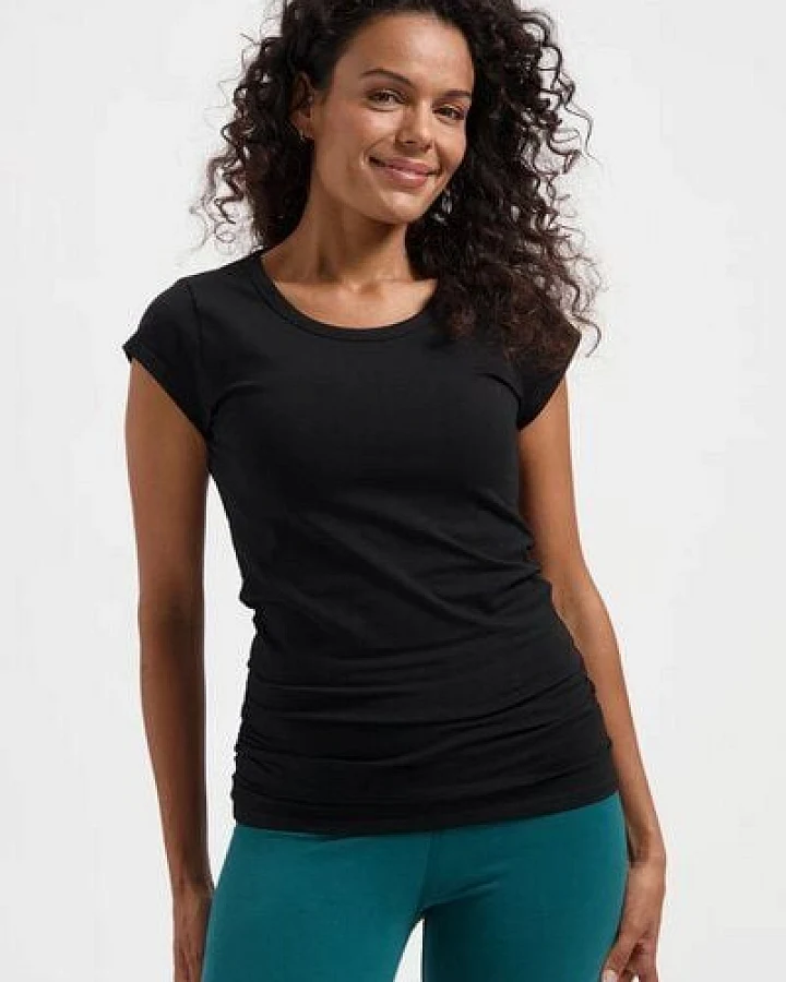 Urban Goddess Zefira Yoga Tee
