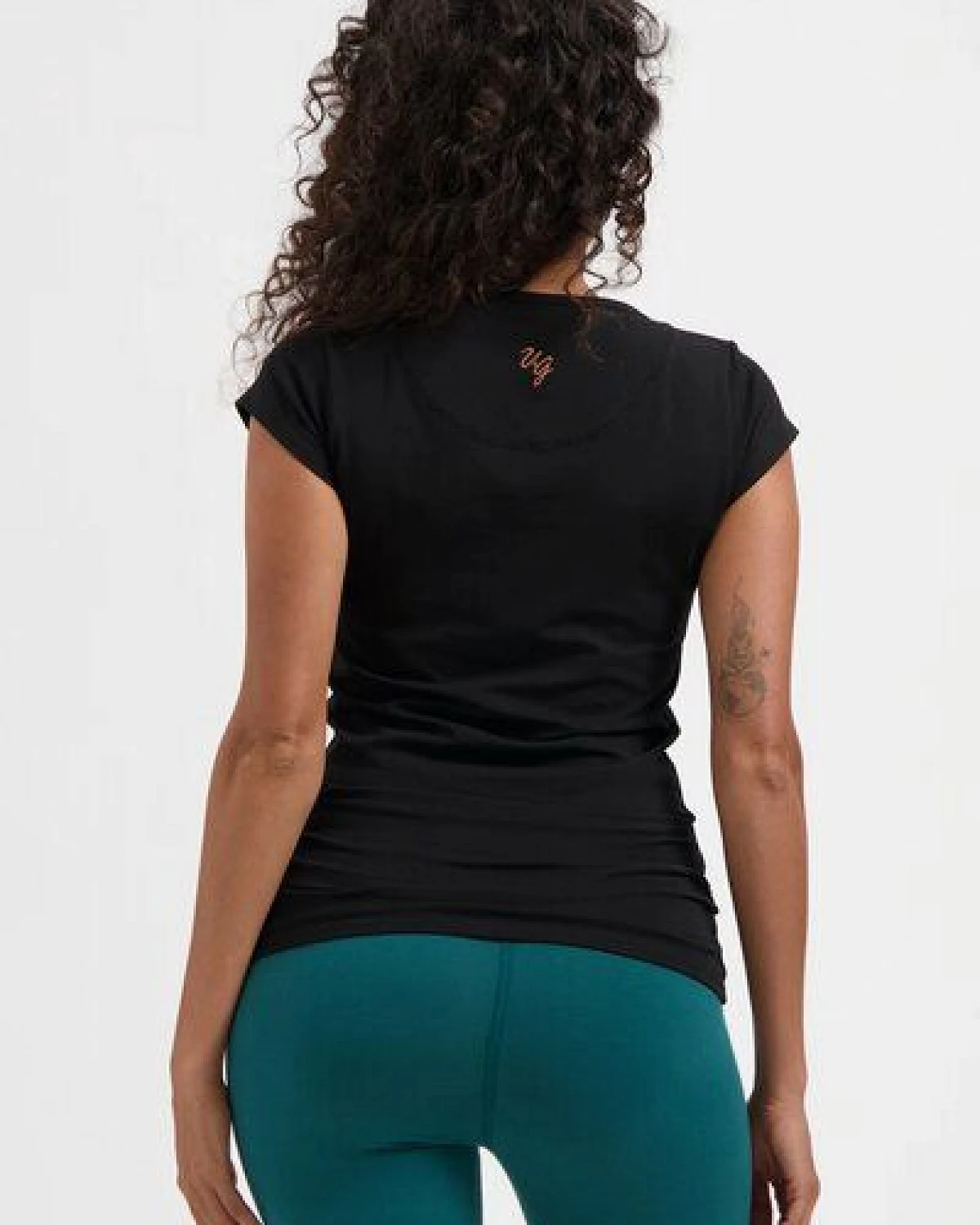 Urban Goddess Zefira Yoga Tee – Ansicht 2
