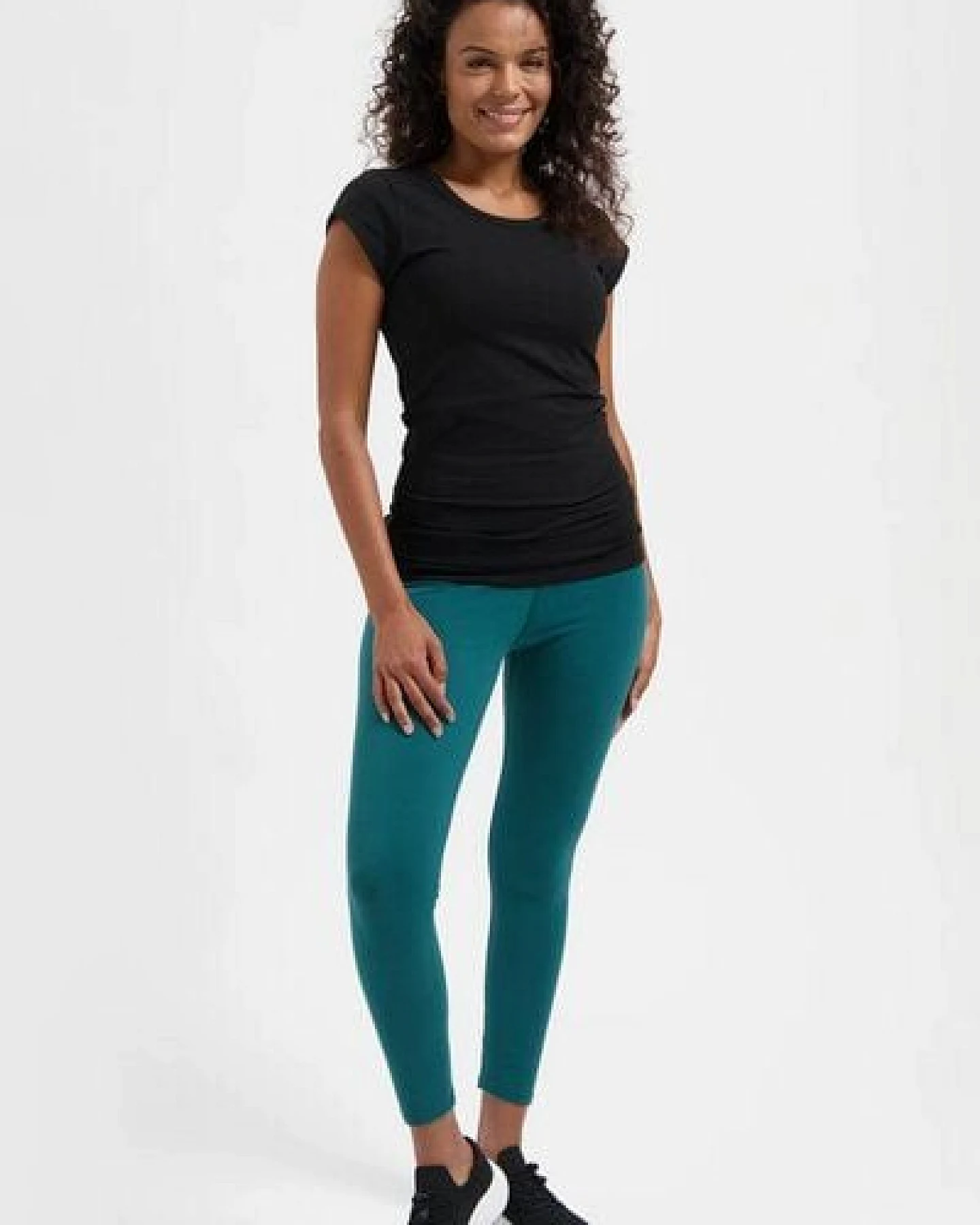 Urban Goddess Zefira Yoga Tee – Ansicht 4
