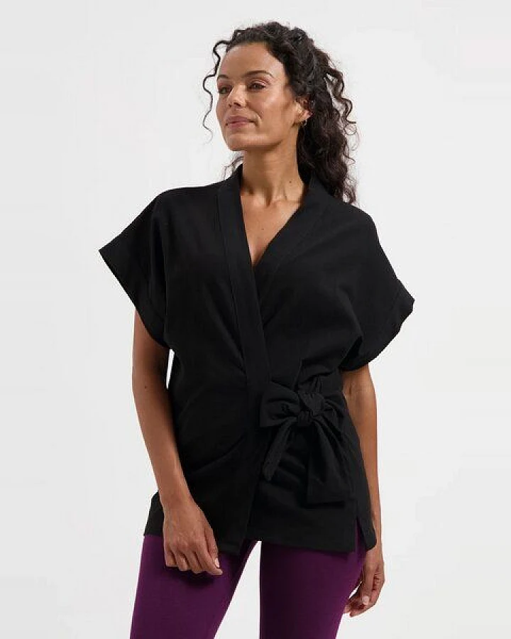 Urban Goddess Yumea Yoga Top