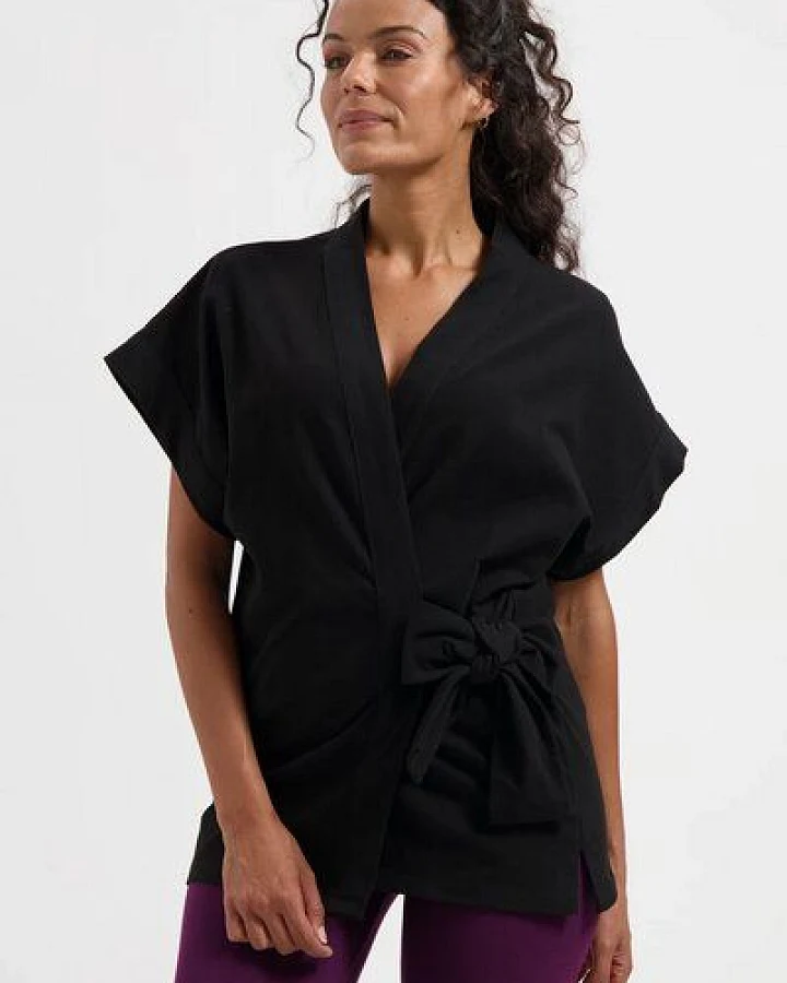 Urban Goddess Yumea Yoga Top