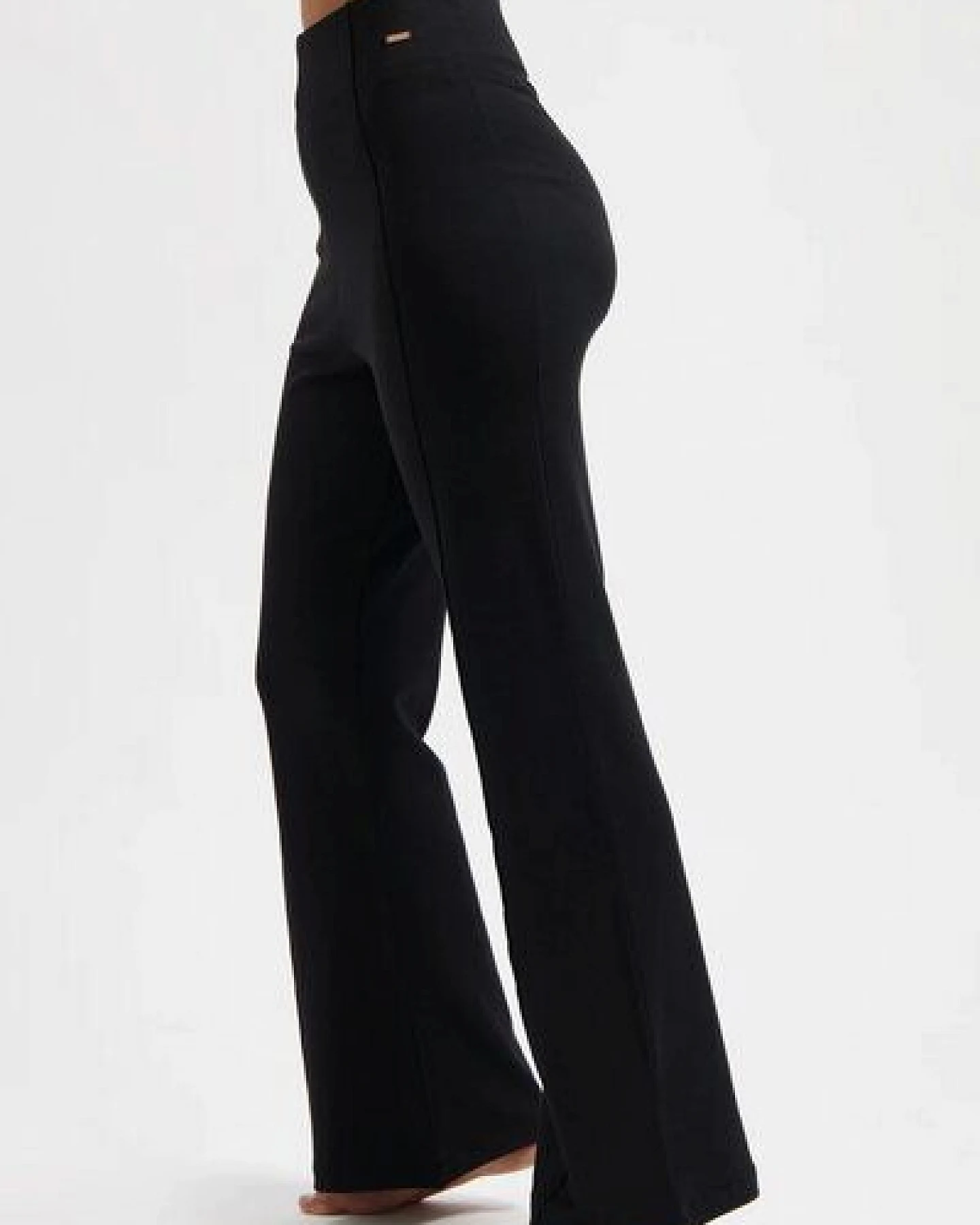 Urban Goddess Cayha Flared Yogahose – Ansicht 2