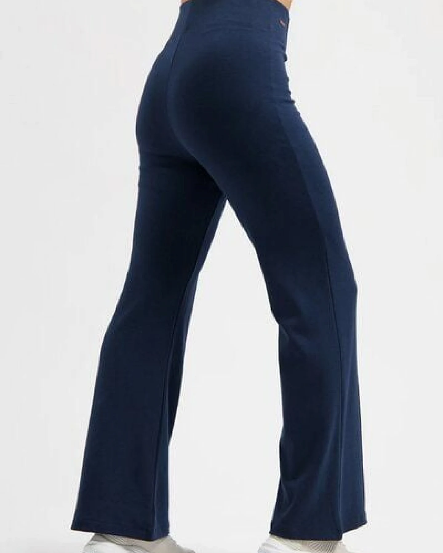 Urban Goddess Cayha Flared Yogahose – Ansicht 2