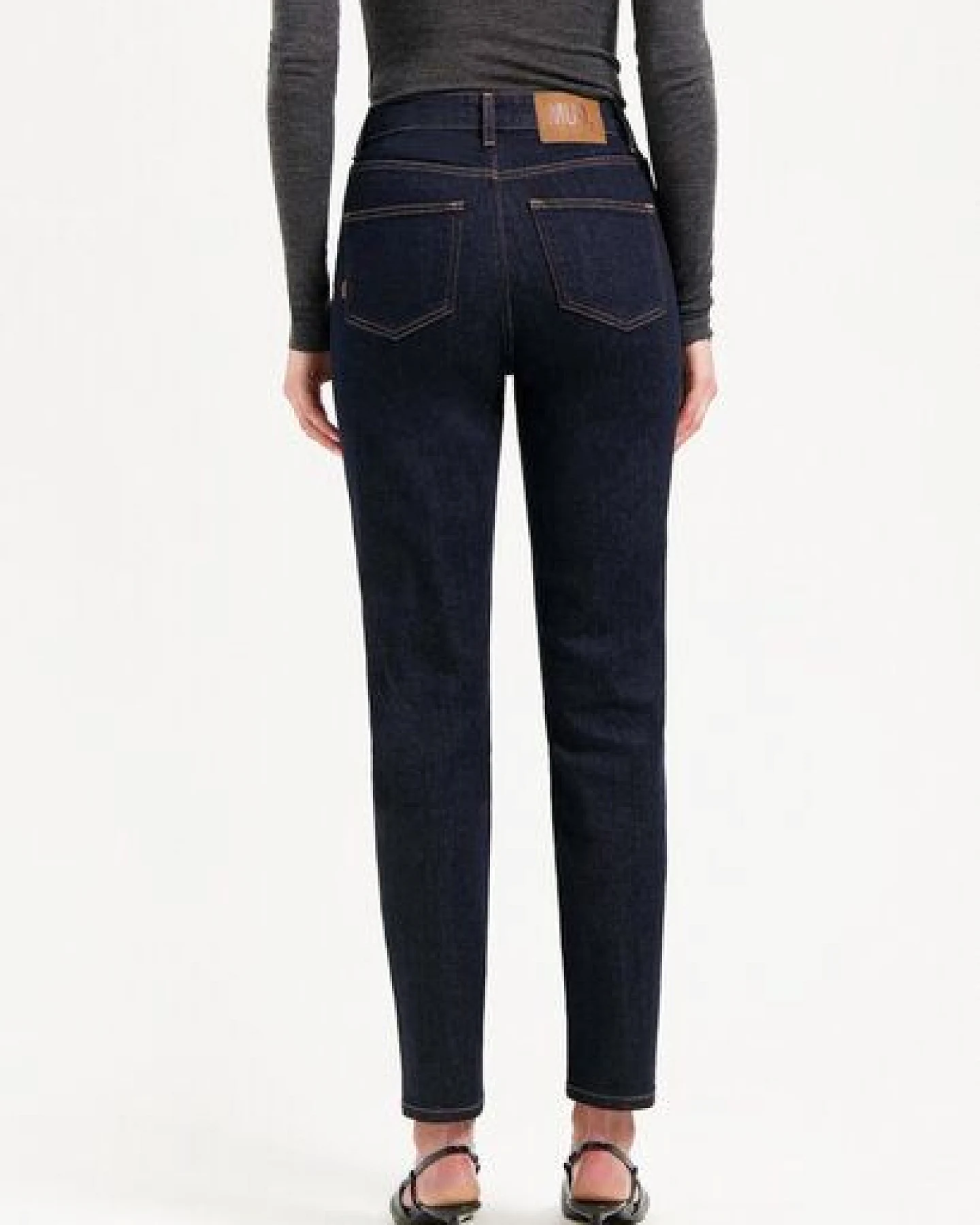 MUD Jeans MAMS Stretch High Tapered Jeans aus Baumwolle / Tencel – Ansicht 3
