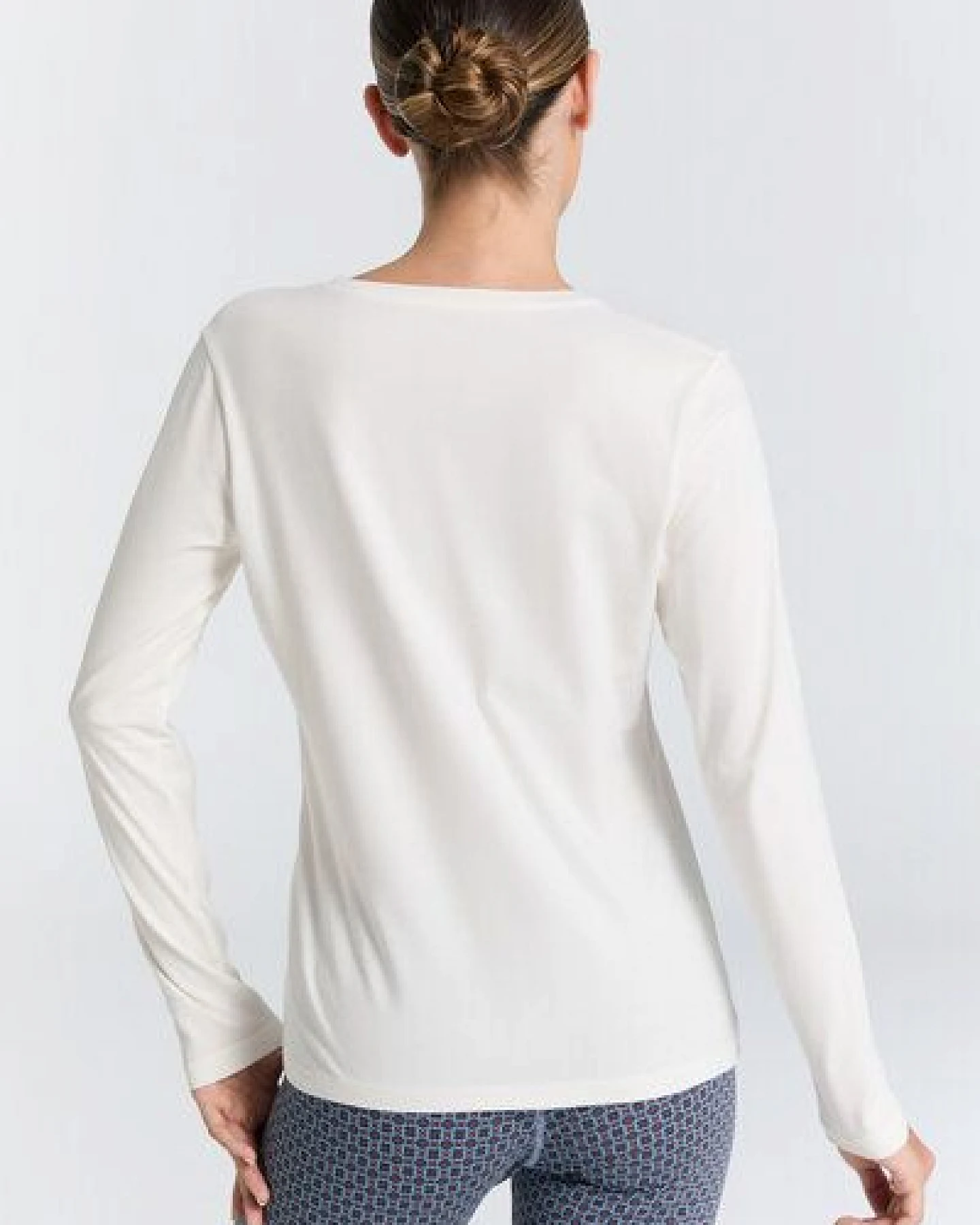 Leela Cotton Damen V-Neck Langarmshirt – Ansicht 2