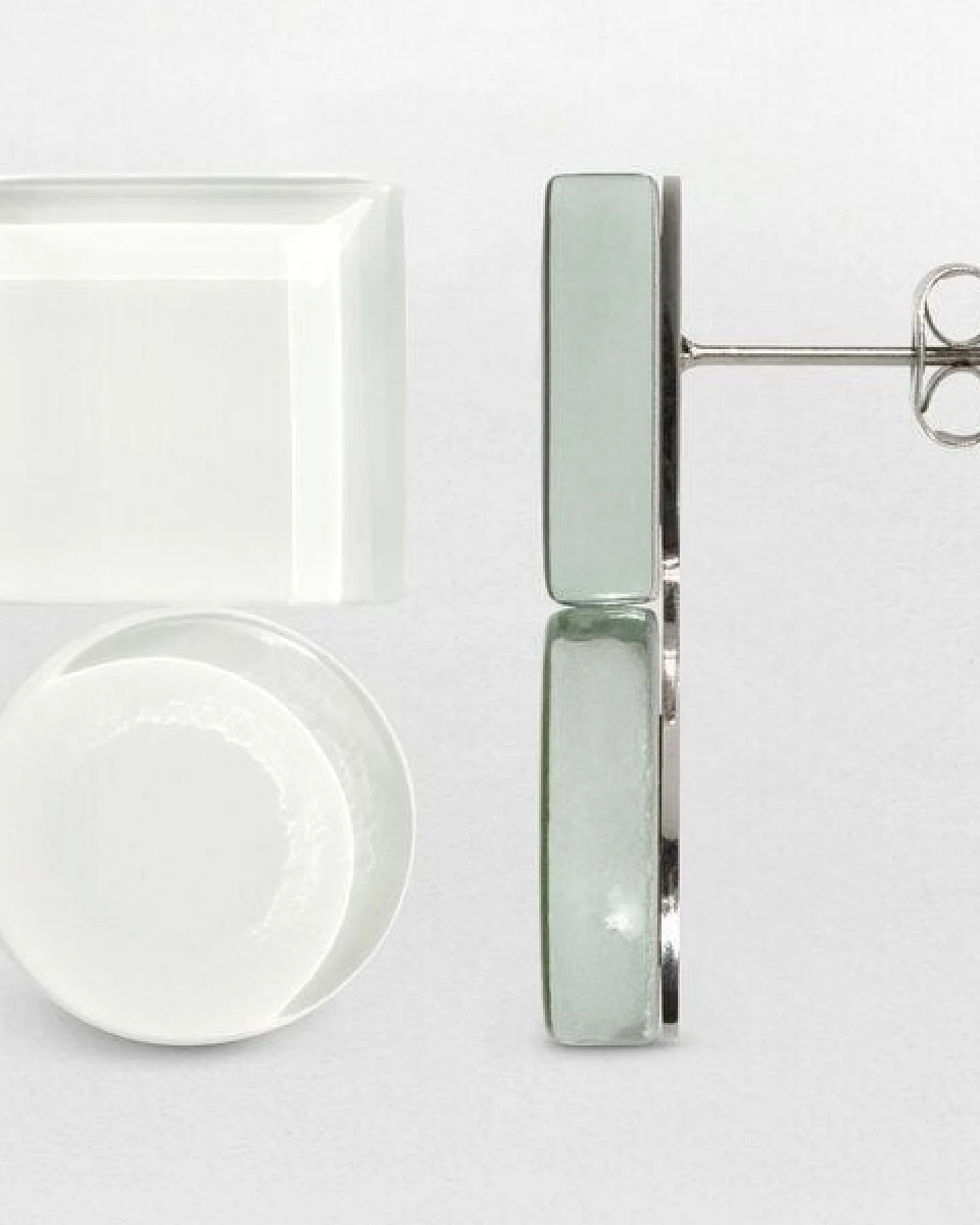 ALEXASCHA Geometrische Statement Ohrringe aus Glas – Ansicht 4