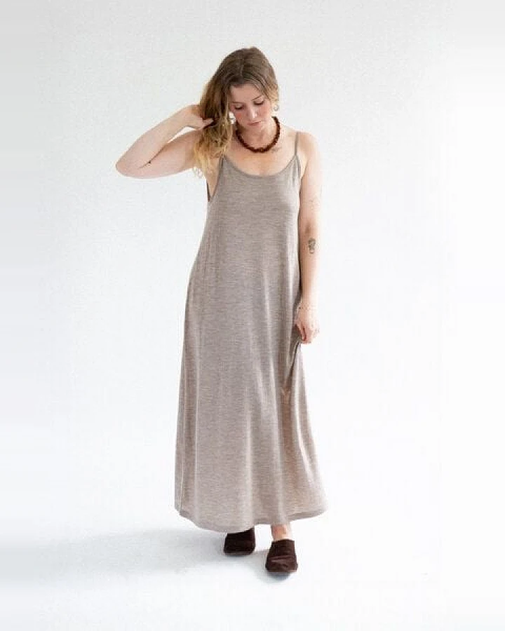 Kopyto MOA Light - Luftiges Sommerkleid aus leichter 100% Merinowolle