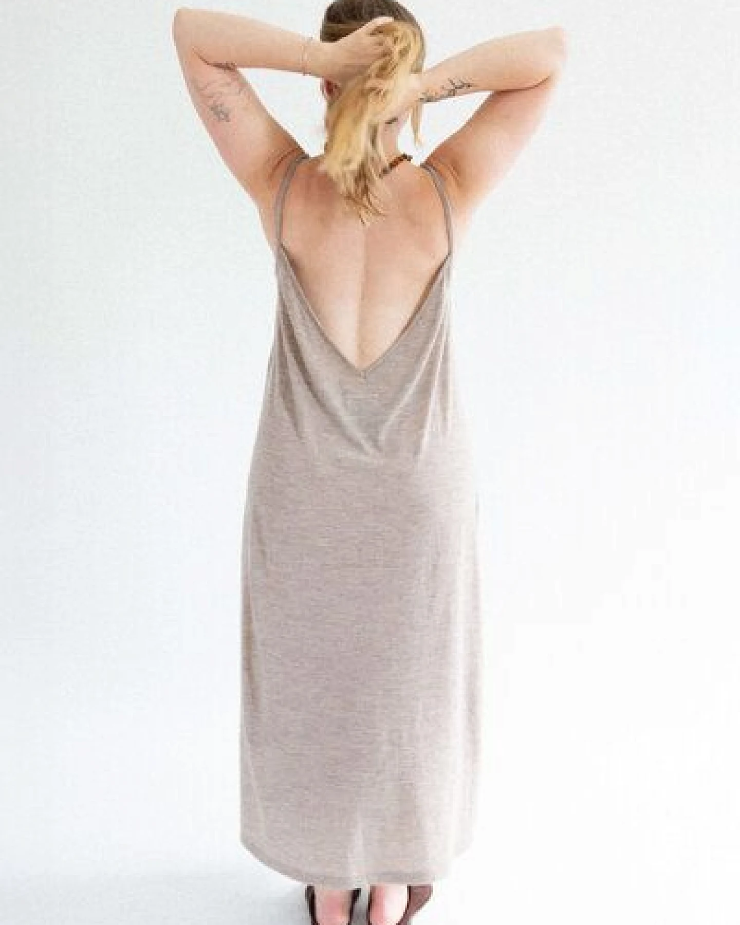 Kopyto MOA Light - Luftiges Sommerkleid aus leichter 100% Merinowolle – Ansicht 3