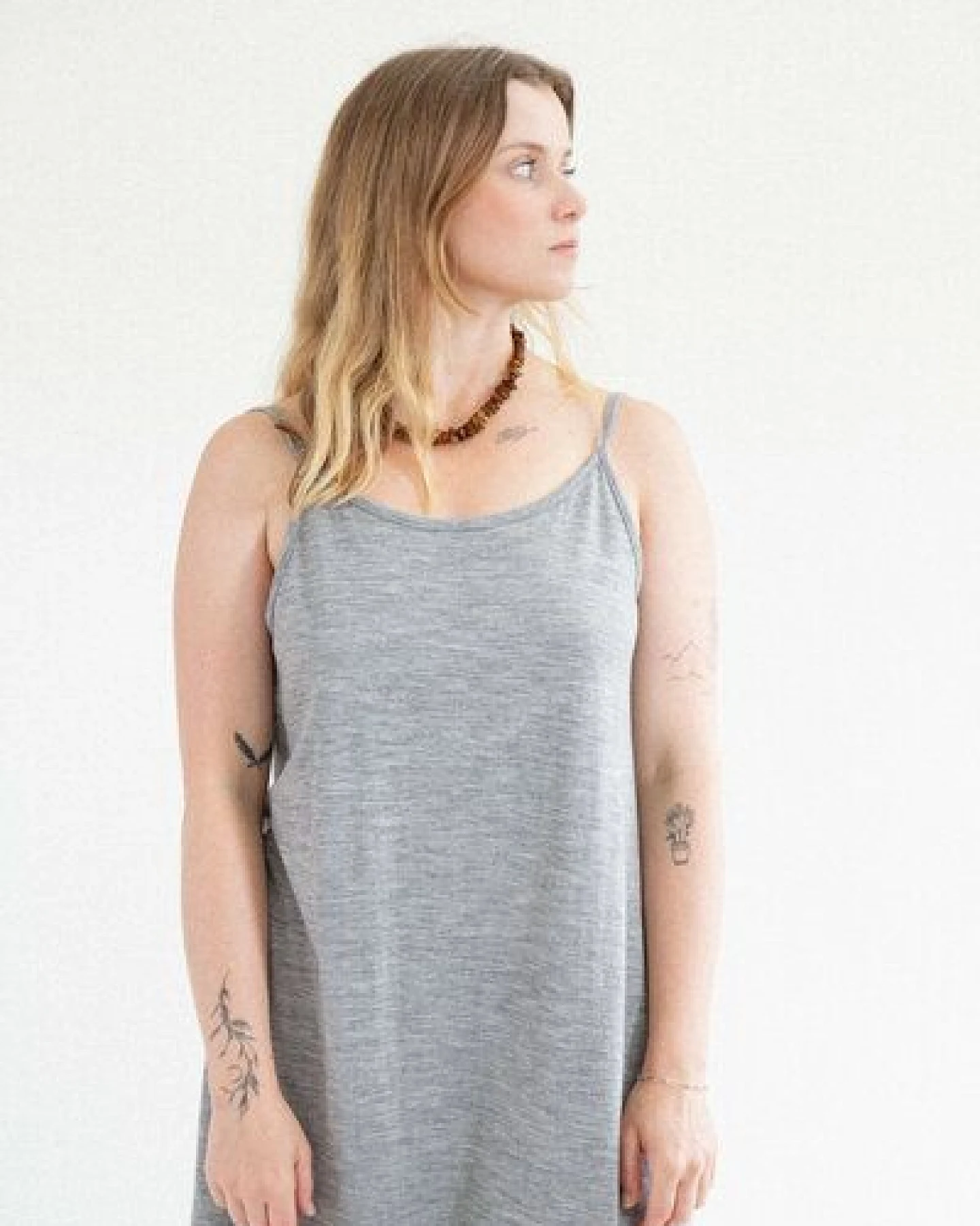 Kopyto MOA Light - Luftiges Sommerkleid aus leichter 100% Merinowolle – Ansicht 3