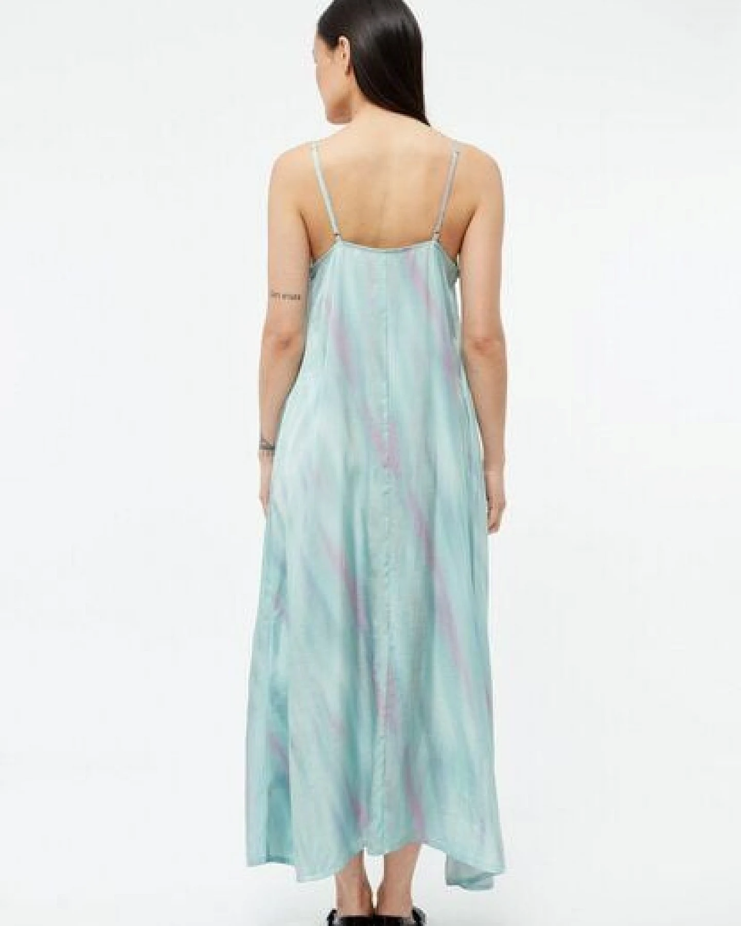 Givn Berlin Maxikleid GBROXIE aus TENCEL mit Peach-Effekt – Ansicht 4