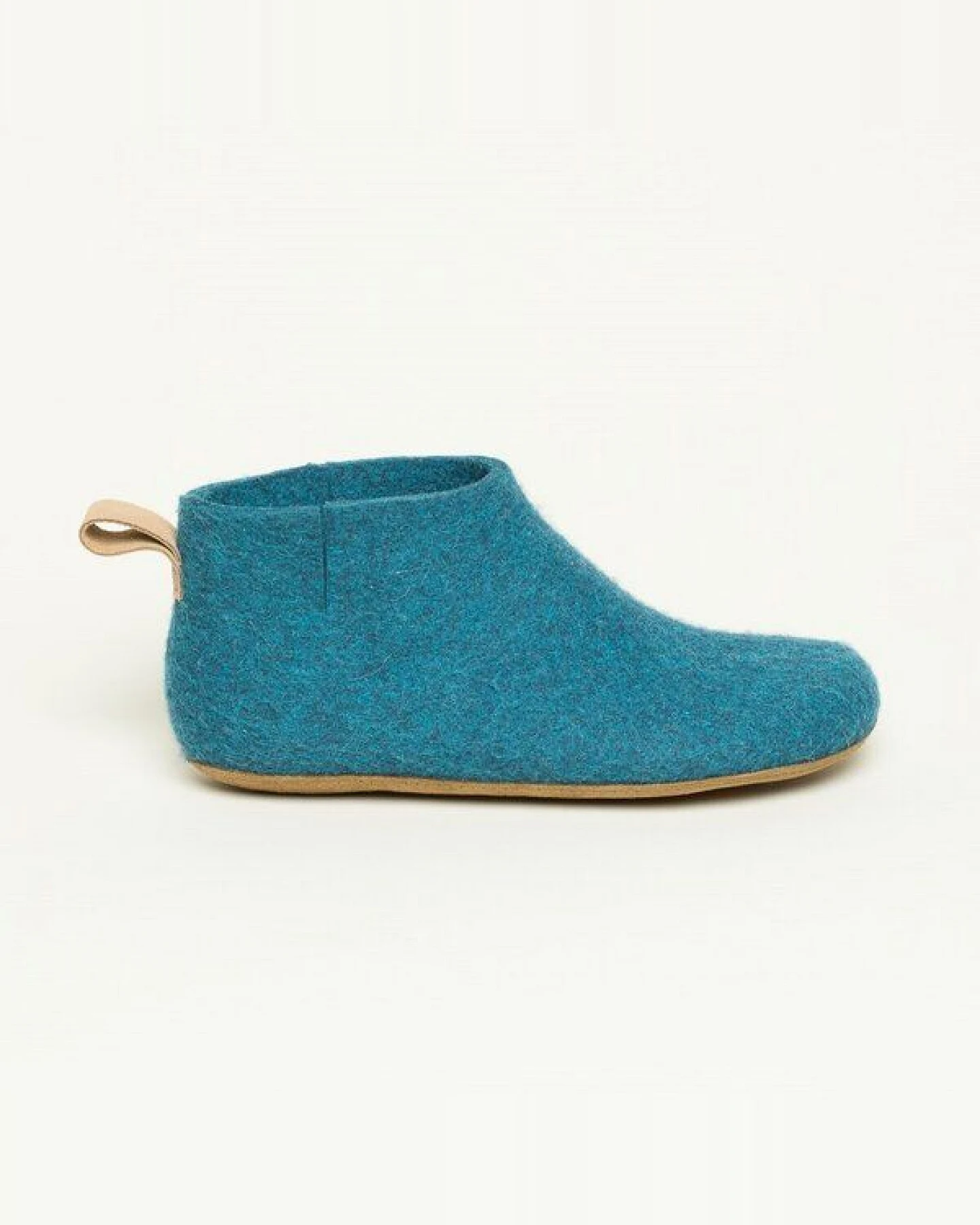 Magicfelt 743 Hüttenschuhe aus 100% Merino-Wolle - Hausschuh für Damen & Herren - Made in Tirol - Hochwertige & robuste Ledersohle – Ansicht 3