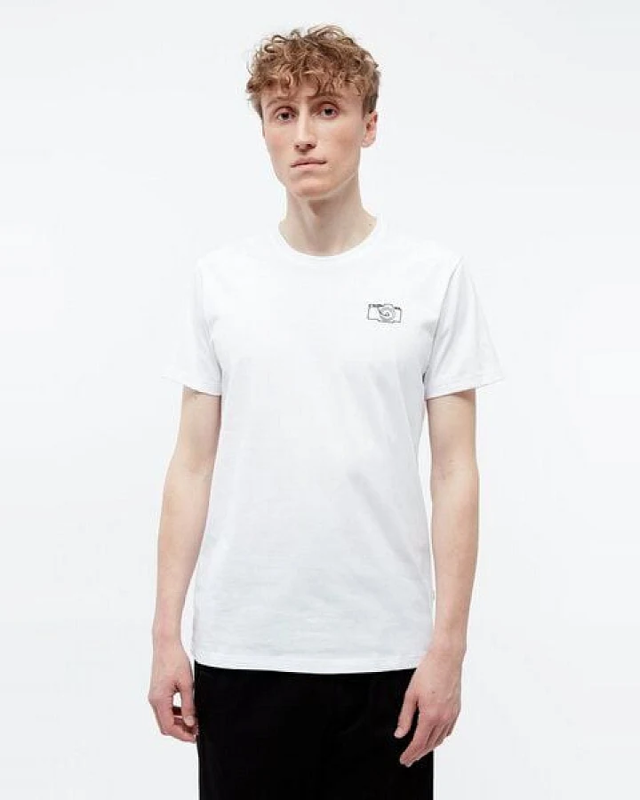 Givn Berlin T-Shirt GBCOLBY (CAMERA) aus Bio-Baumwolle mt Stickerei