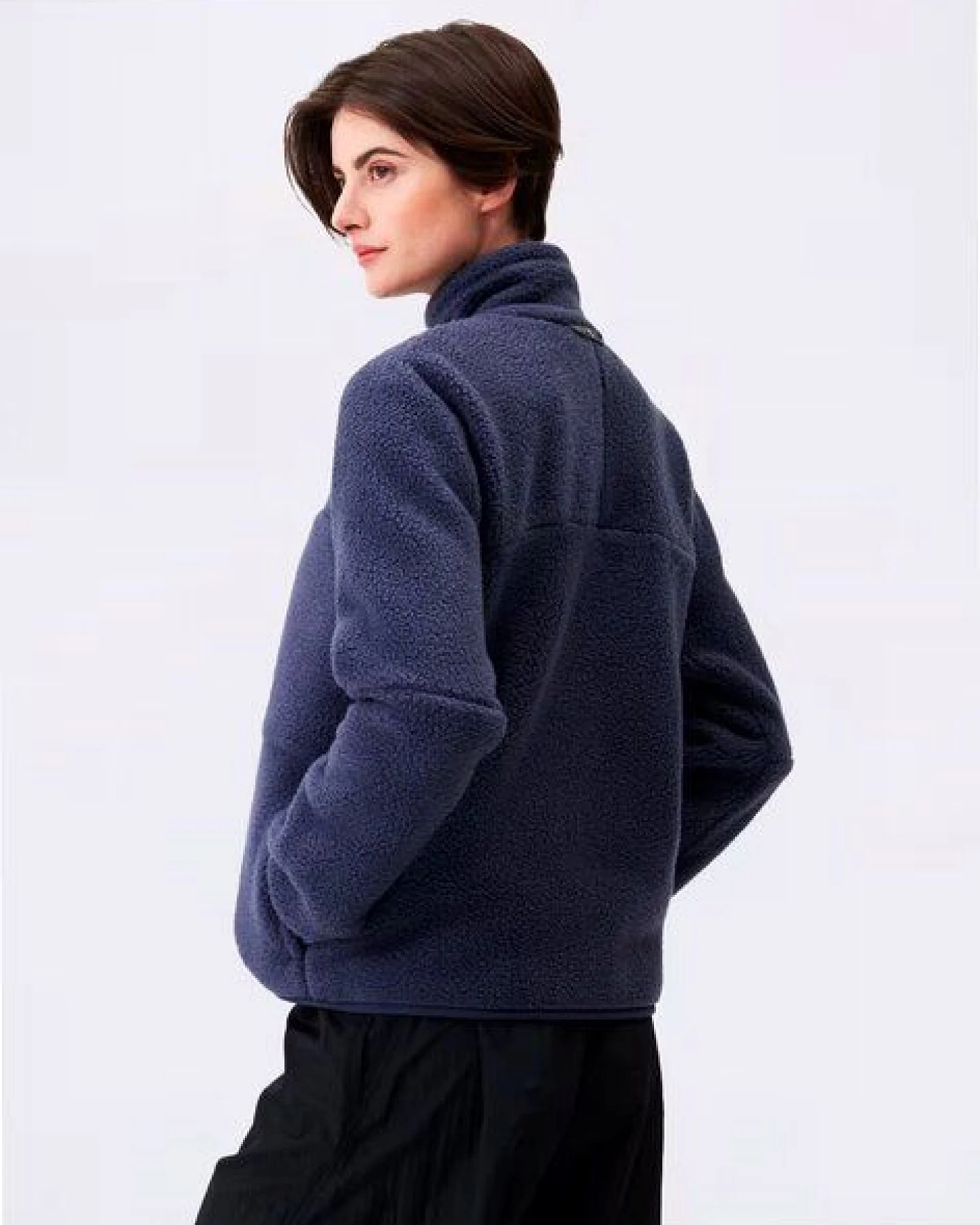 pinqponq Fleece Jacket - Eternal Olive - Peat black (Female) – Ansicht 2