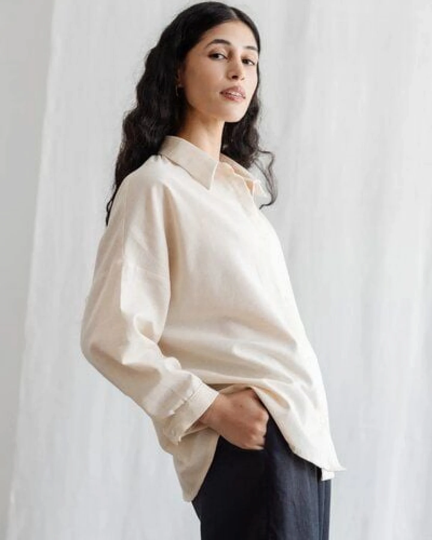 Jyoti - Fair Works Flachs/Baumwoll Bluse Mayank Creme – Ansicht 4