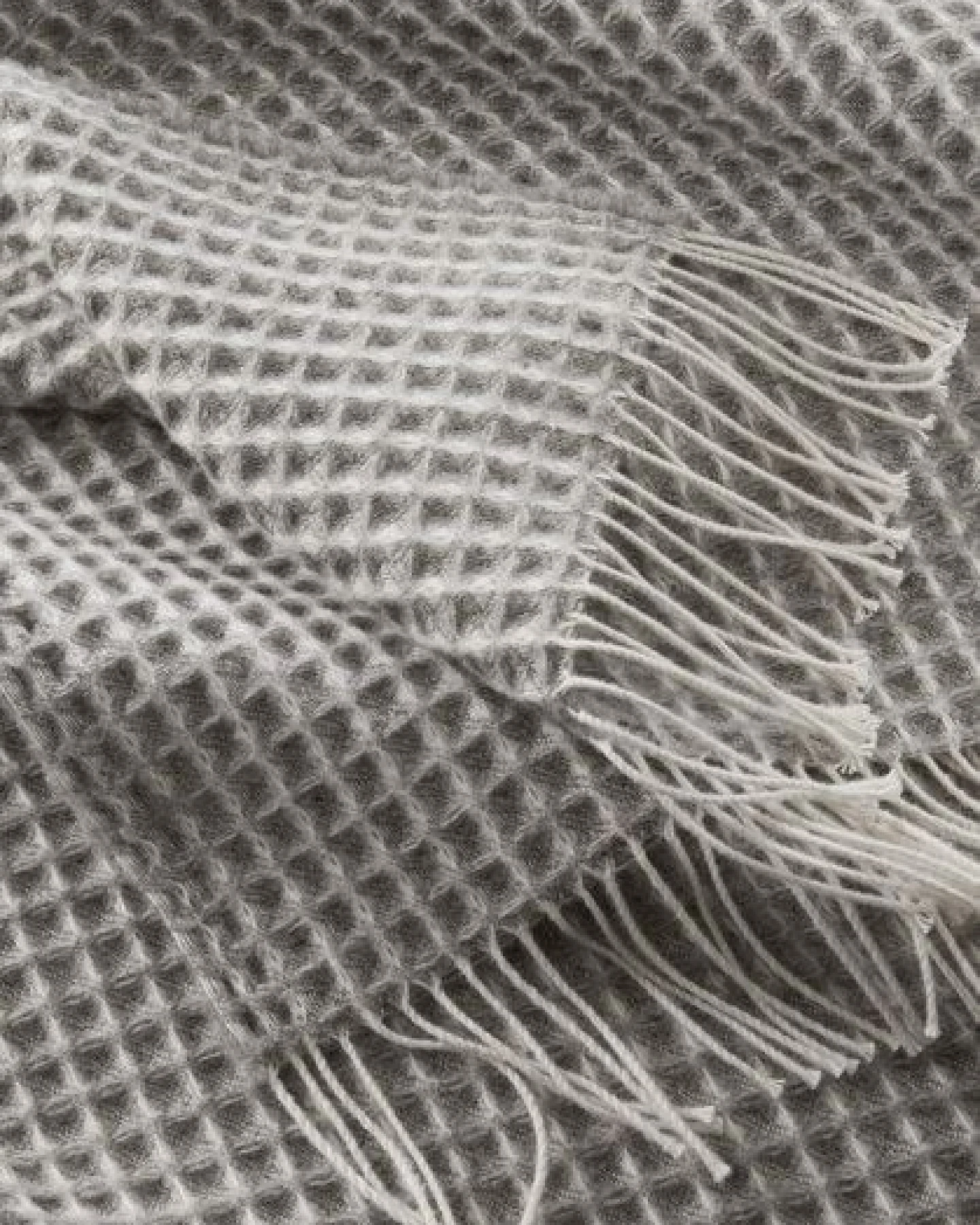 hessnatur Wollmix Waffle Plaid YARA aus Bio-Lambswool mit Bio-Baumwolle – Ansicht 4
