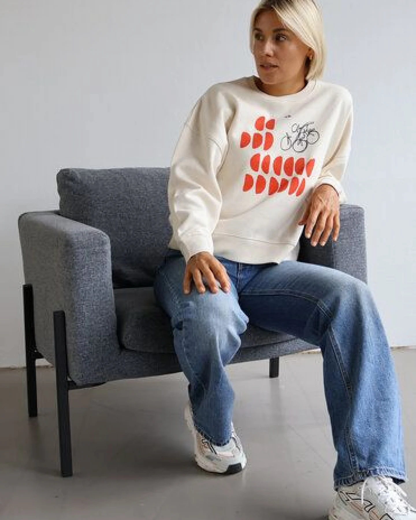 Kultgut Artdesign - Biofair- Pulloversweater im Boxistyle / Tomatored – Ansicht 2