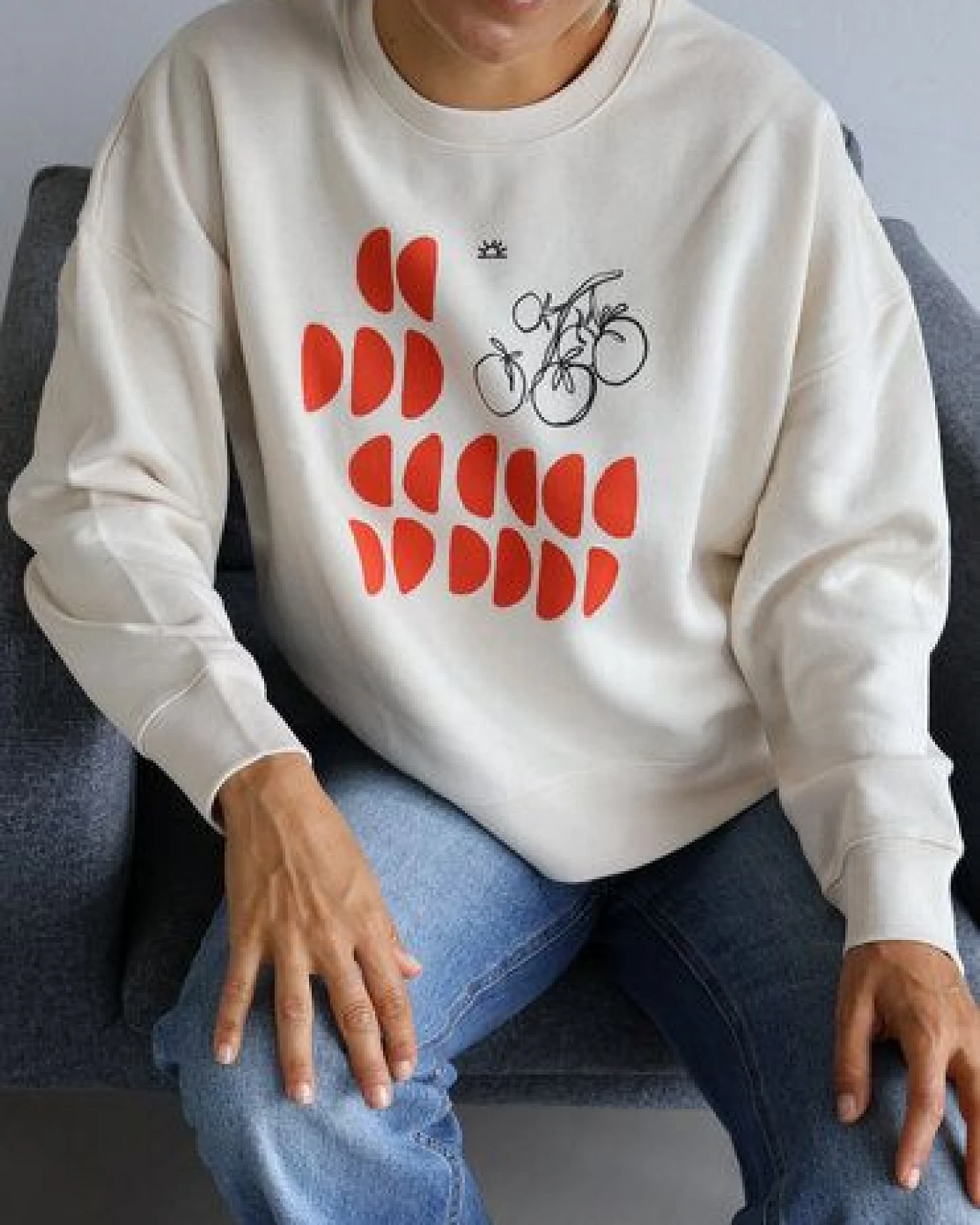 Kultgut Artdesign - Biofair- Pulloversweater im Boxistyle / Tomatored – Ansicht 3