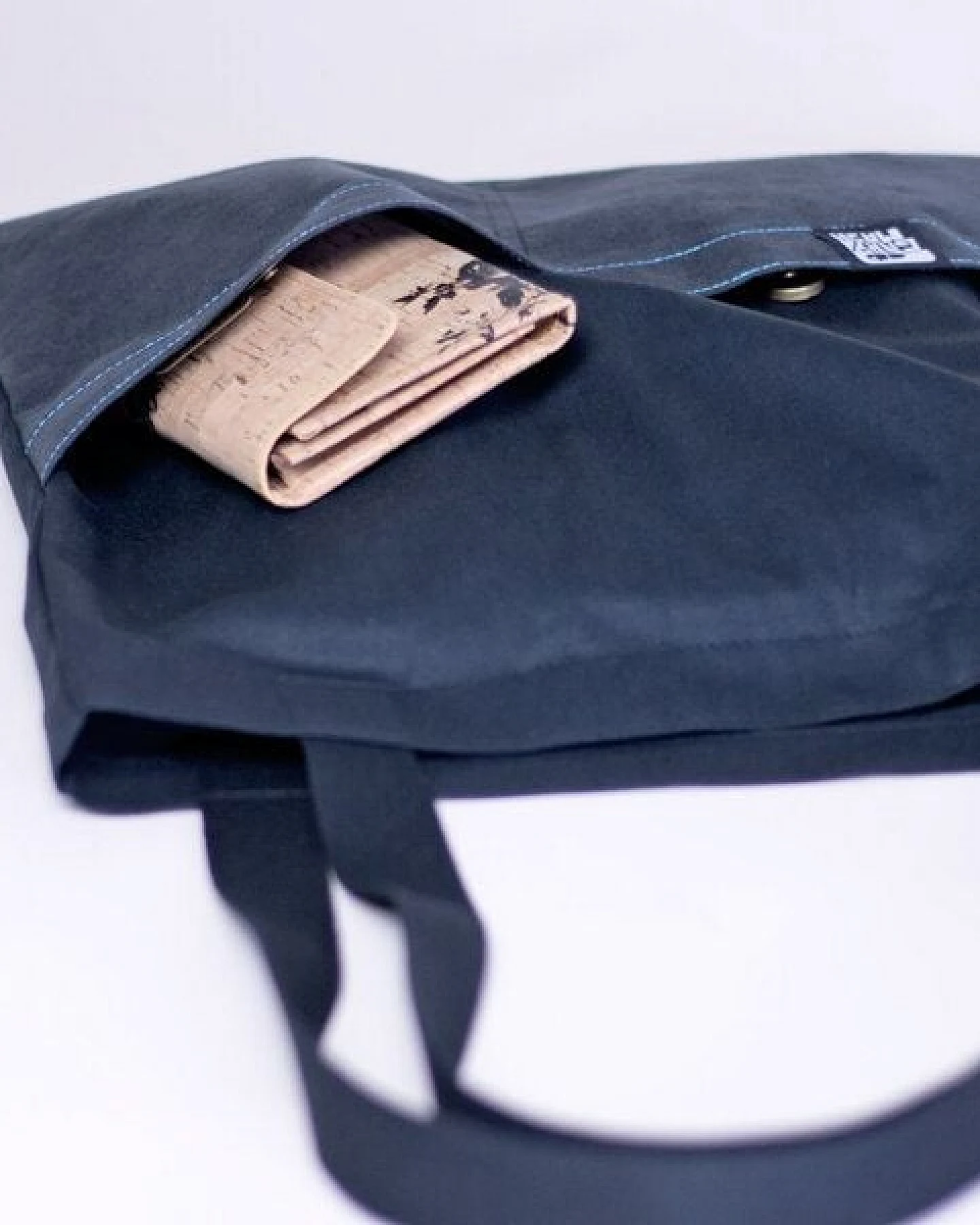 GARY MASH Beautiful Illusion Tasche – Ansicht 4