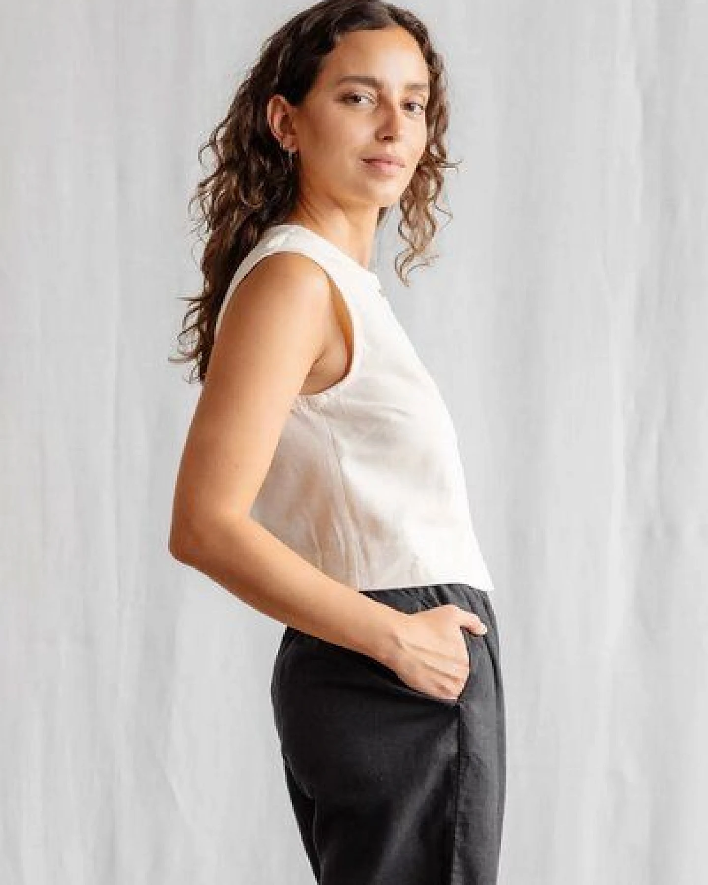 Jyoti - Fair Works Flachs/Baumwoll Top Diyan Creme – Ansicht 3