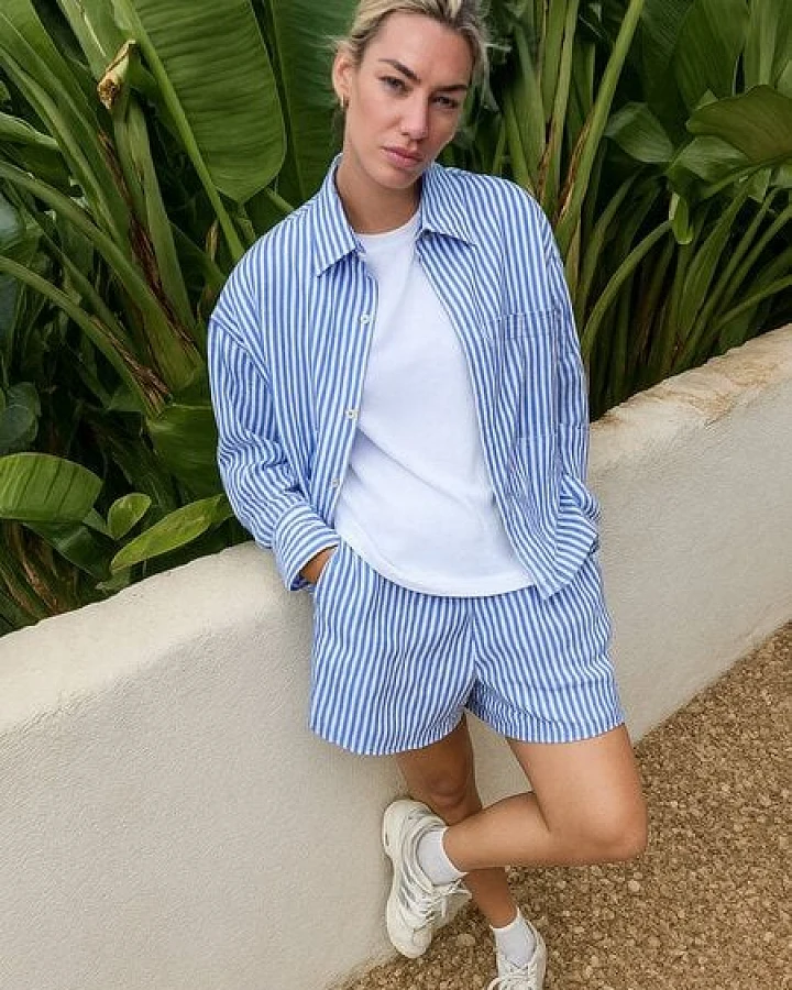 WOTE Streifen Shorts aus Organic Cotton