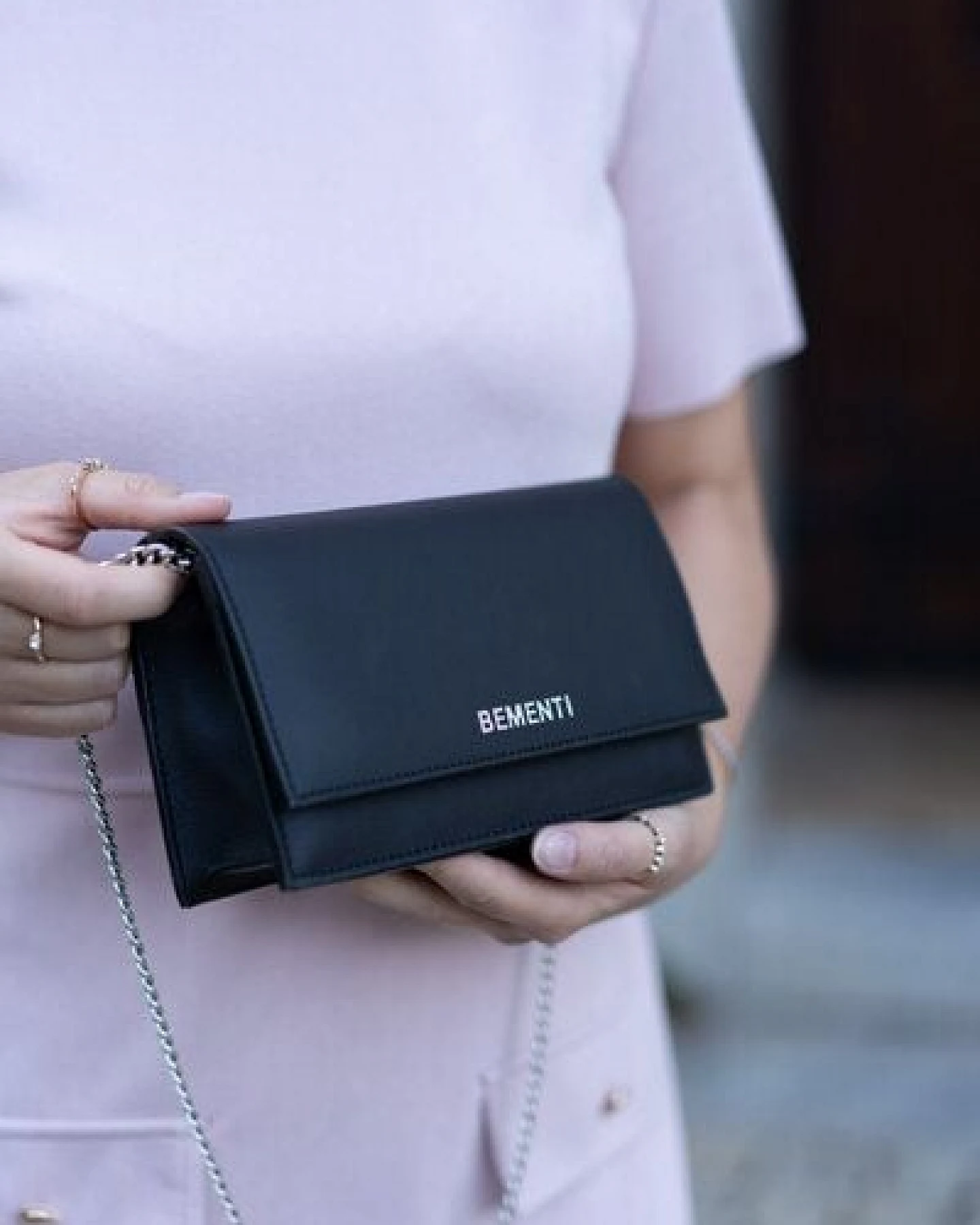 BEMENTI Clutch Bag aus Kaktusleder – Ansicht 4