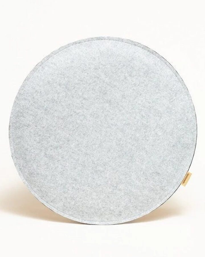 GOTTSTEIN® Filz-Sitzkissen rund aus 100% Schurwolle Stuhlkissen Ø 35 & 40 cm - Bodenkissen in 2 Farben Made in Tirol