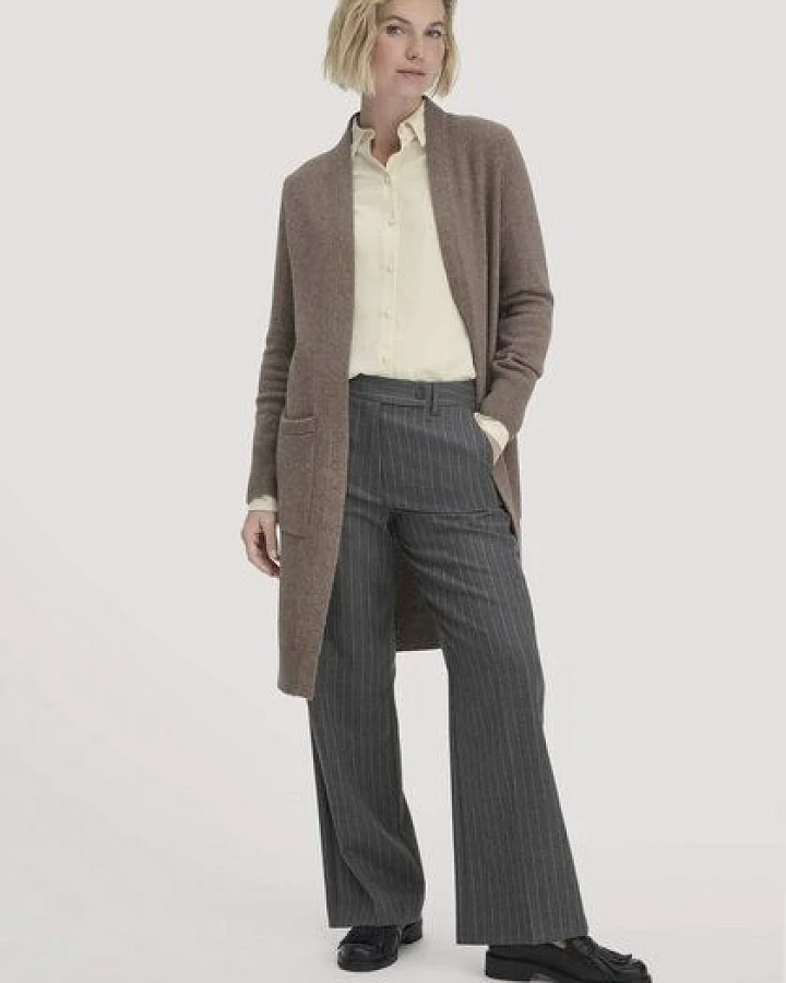hessnatur Strick Jacke Relaxed aus Bio-Schurwolle mit Bio-Baumwolle