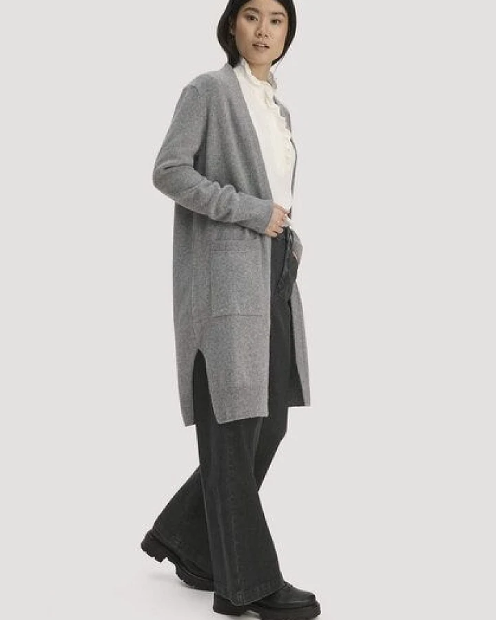 Produktseite: hessnatur Strick Jacke Relaxed aus Bio-Schurwolle mit Bio-Baumwolle