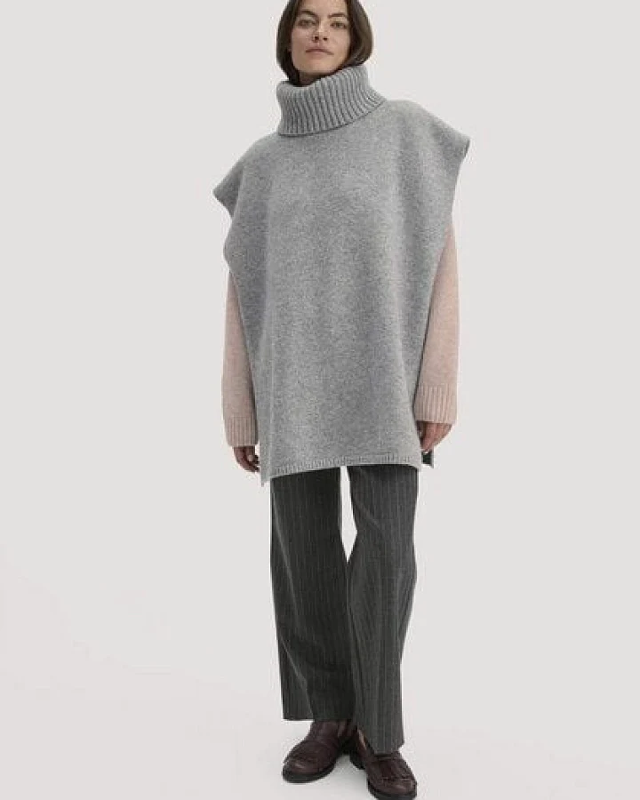hessnatur Strick Poncho Pullover Oversize BETTER RECYCLING aus reiner Bio-Merinowolle
