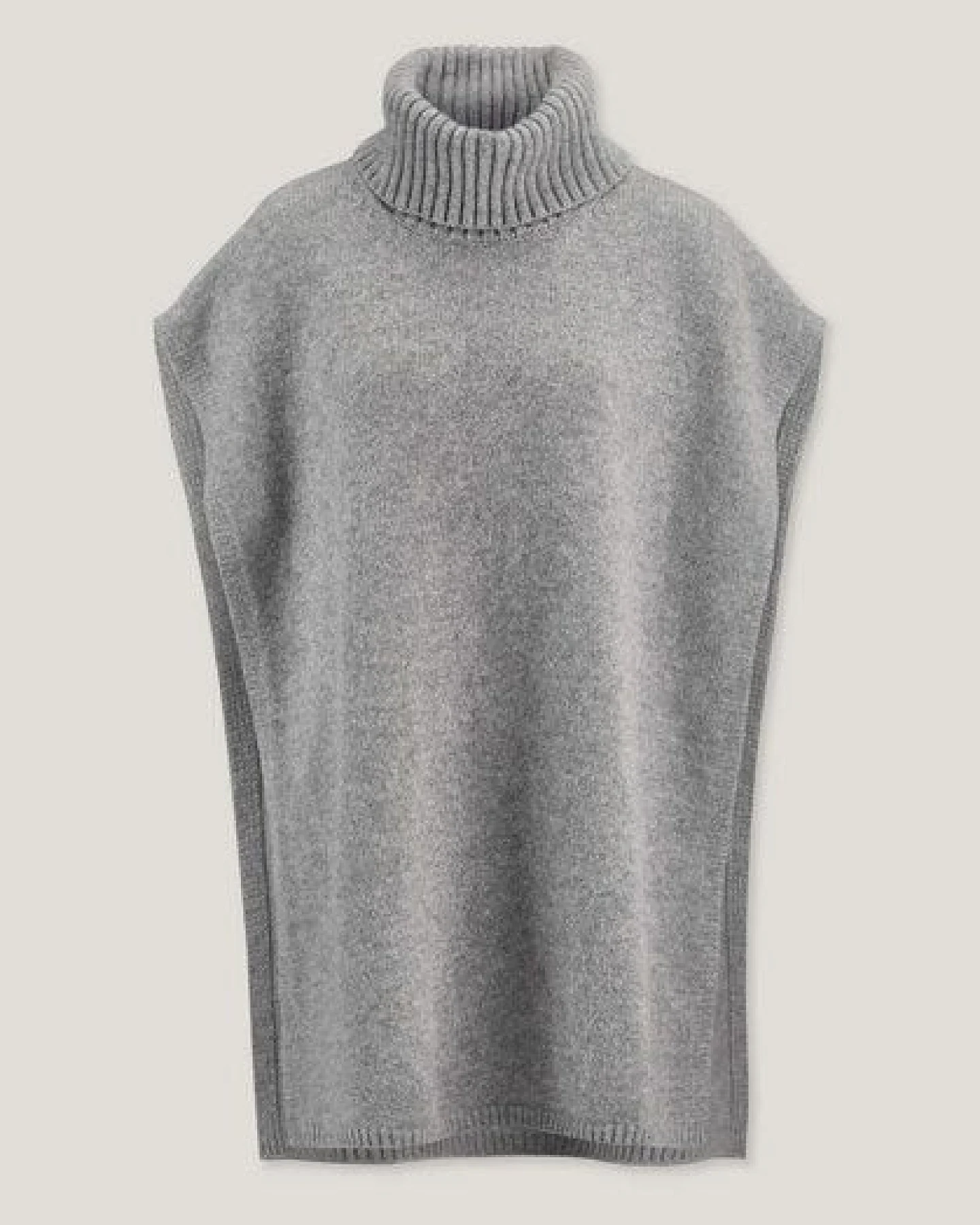 hessnatur Strick Poncho Pullover Oversize BETTER RECYCLING aus reiner Bio-Merinowolle – Ansicht 4