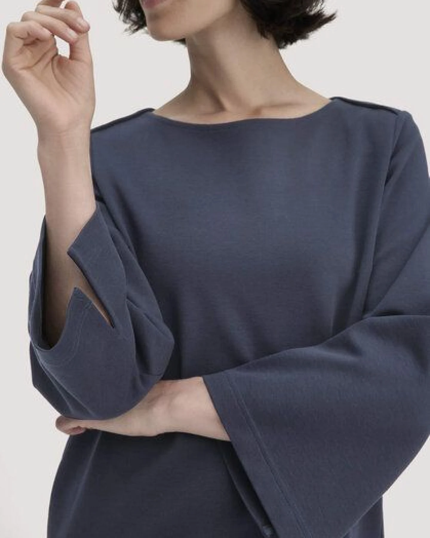 hessnatur Jersey Kleid Mini Regular aus Bio-Baumwolle – Ansicht 2