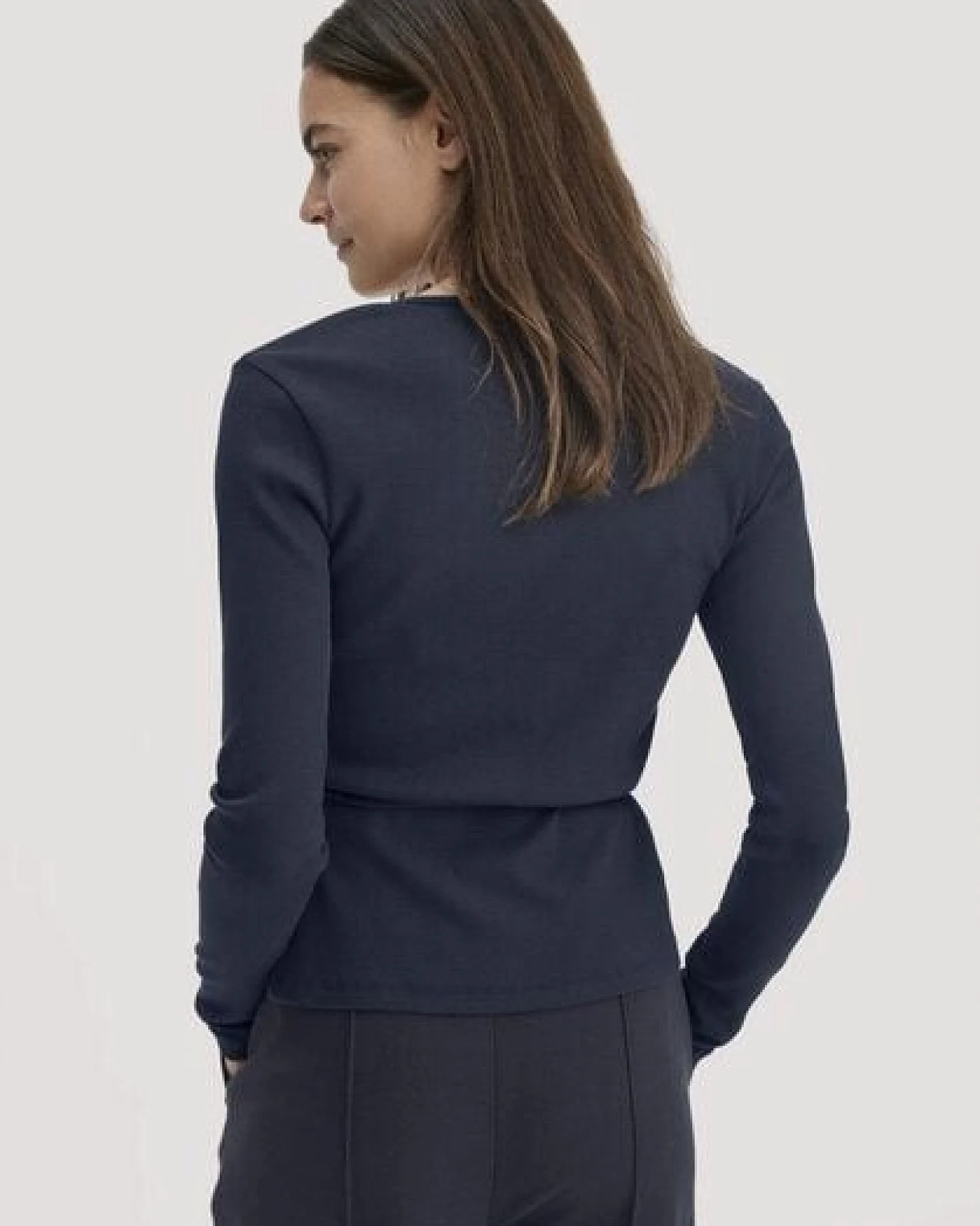 hessnatur Rib Longsleeve Slim aus Bio-Baumwolle – Ansicht 2