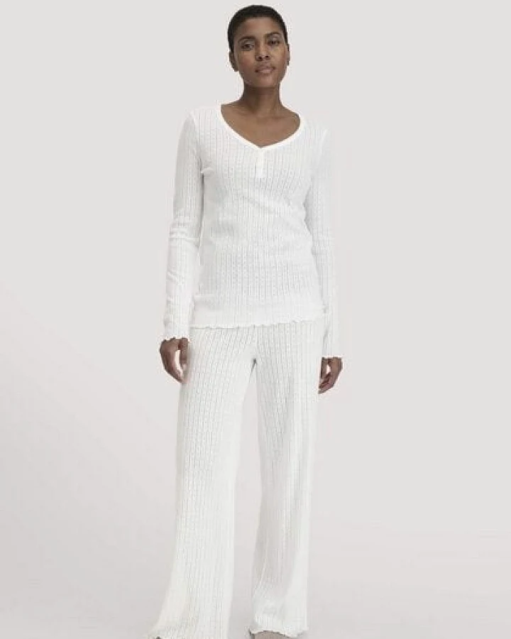 hessnatur Pointelle Schlafhose Relaxed PURE COTTON aus reiner Bio-Baumwolle