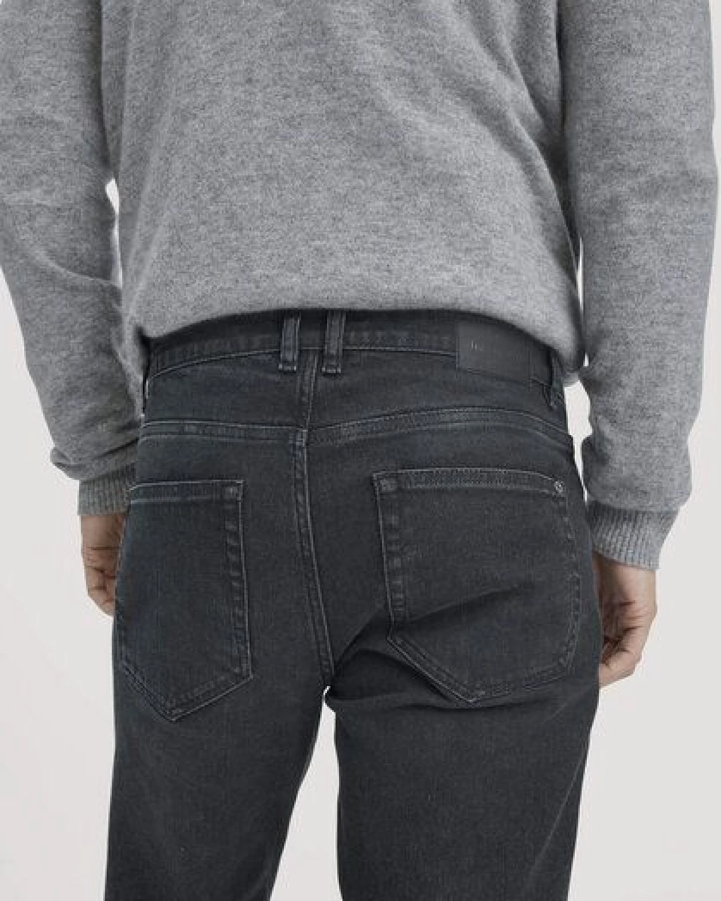 hessnatur Jeans BEN Regular Straight BETTER RECYCLING aus Bio-Denim – Ansicht 2