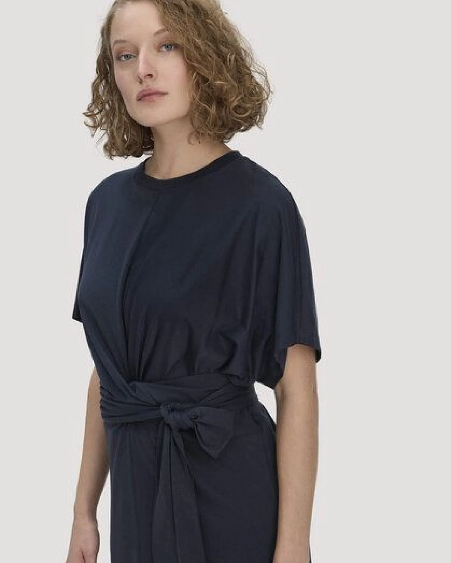 hessnatur Jersey Kleid Midi Oversize aus reiner Bio-Baumwolle – Ansicht 2