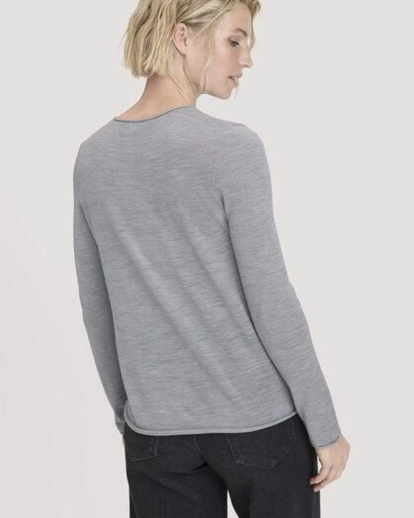 hessnatur Strick Pullover Regular aus reiner Bio-Merinowolle – Ansicht 2