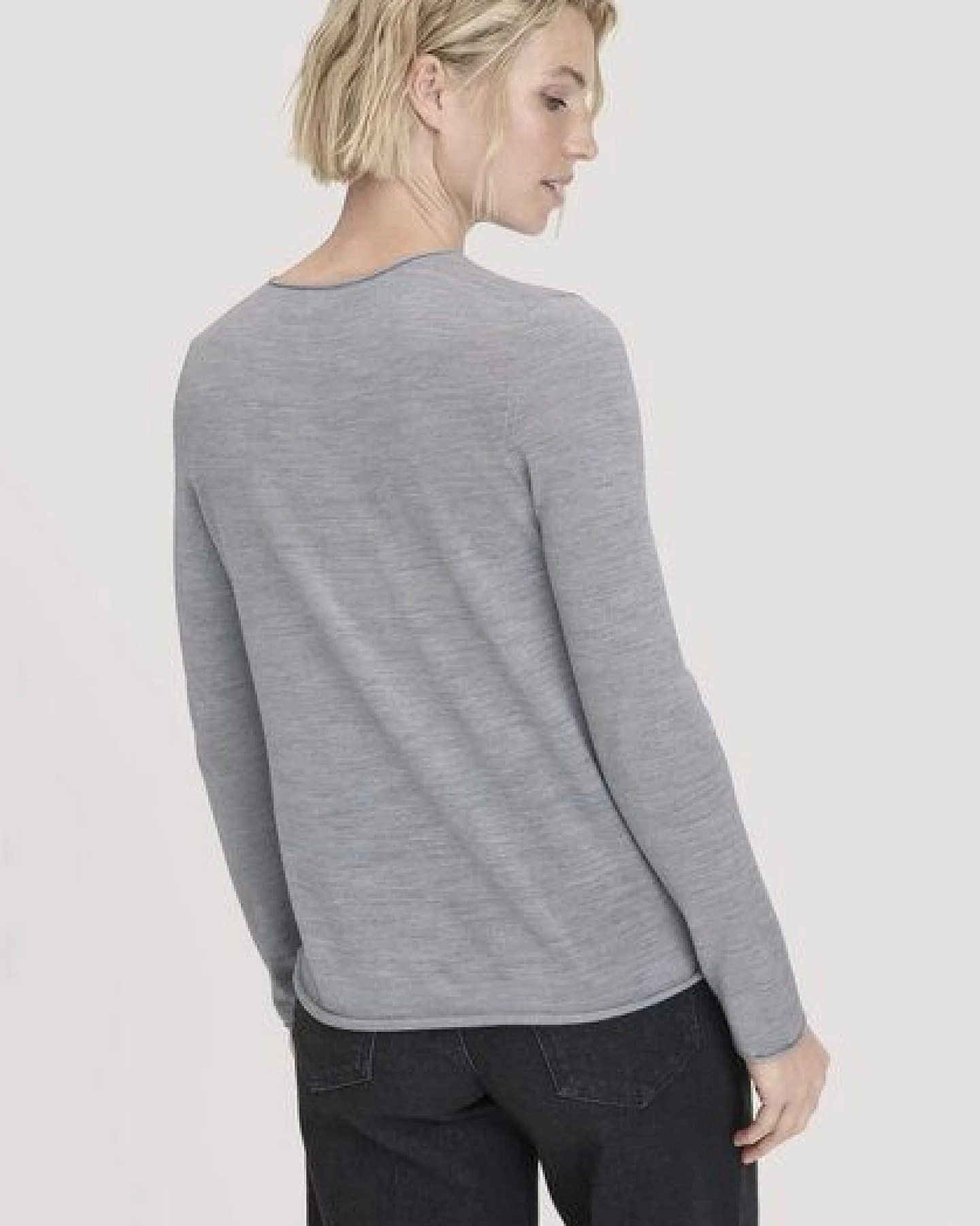 hessnatur Strick Pullover Regular aus reiner Bio-Merinowolle – Ansicht 2