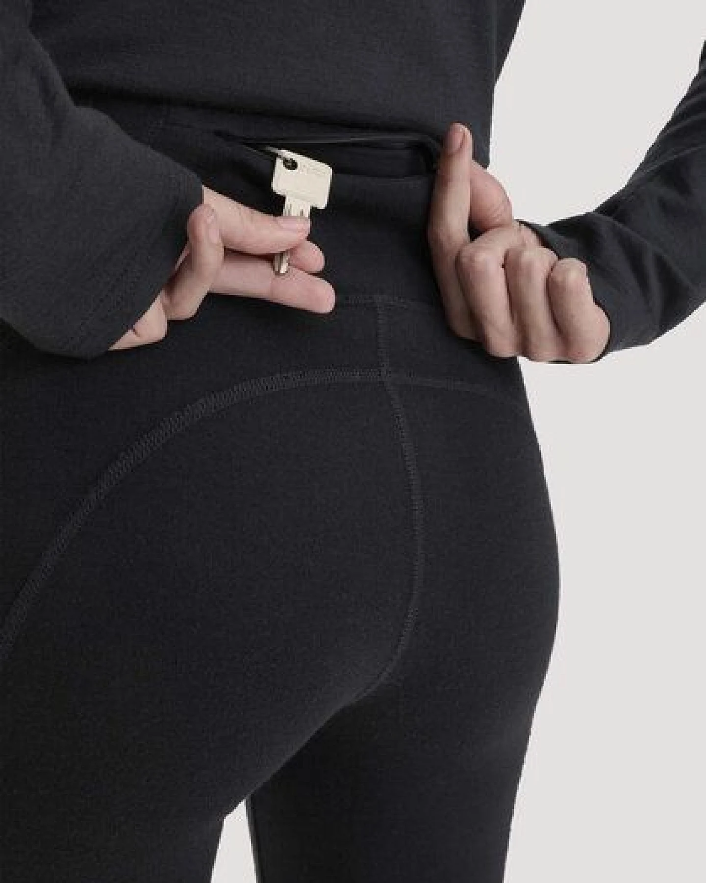 hessnatur Leggings Medium Cut ACTIVE FUNCTIONAL aus Bio-Merinowolle und Bio-Baumwolle – Ansicht 2