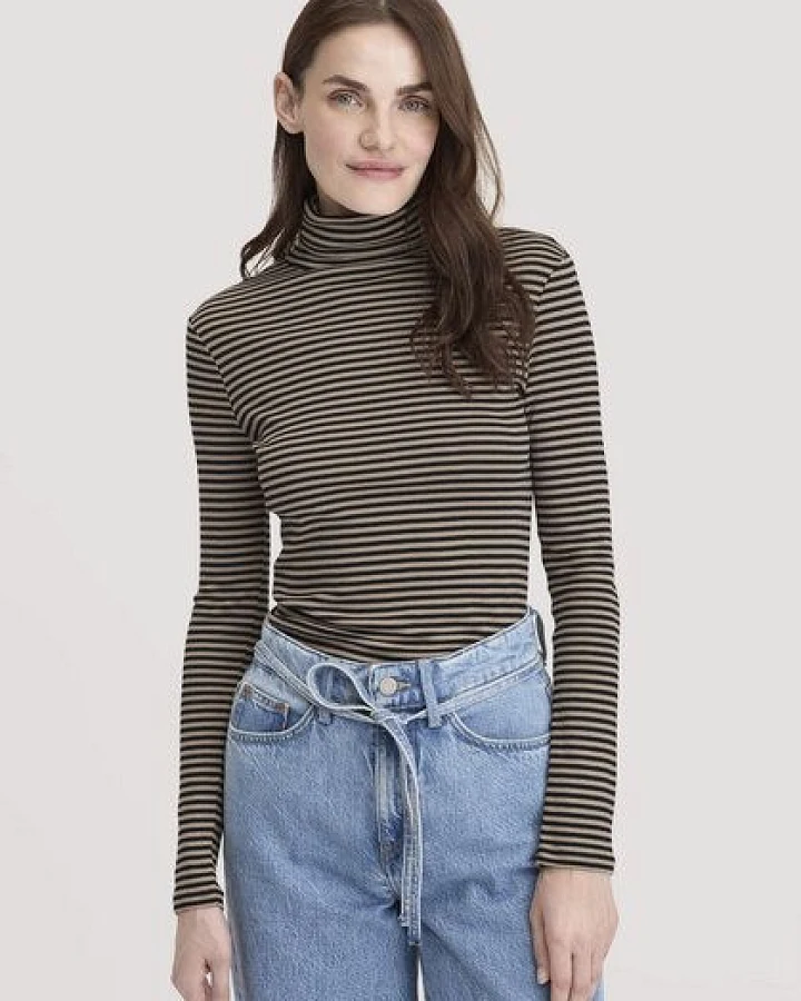 hessnatur Streifen Softrib Longsleeve Fitted aus Bio-Baumwolle und Modal