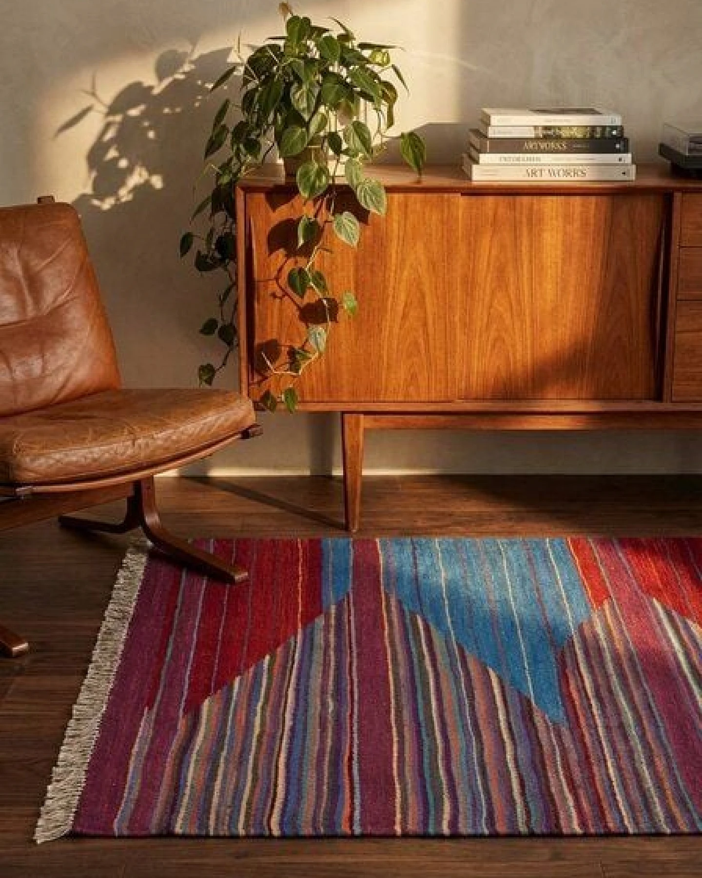 Kelim Gashgai Mehrfarbig „Rugtales“ aus Schurwolle, 100x150 cm – Ansicht 2
