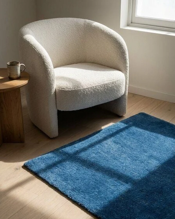 Gabbeh Blau „Rugtales“ aus Schurwolle, 64x90 cm