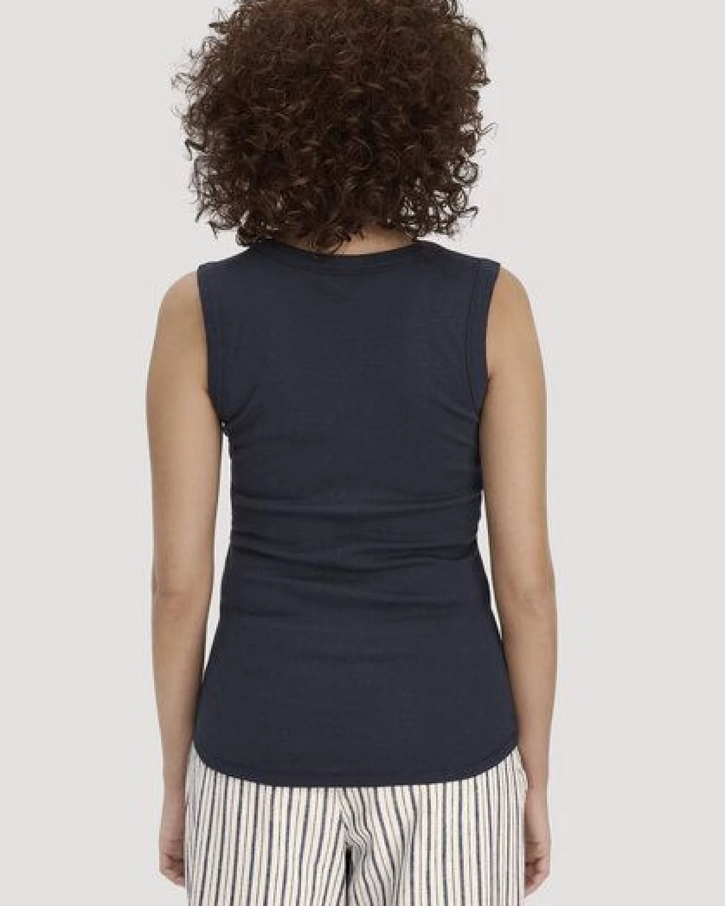 hessnatur Softrib Top Fitted aus Bio-Baumwolle und TENCEL Modal – Ansicht 2
