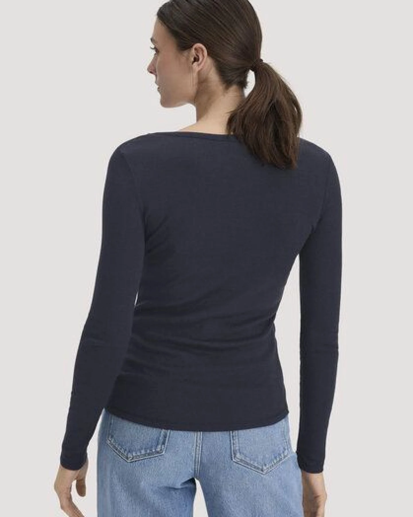 hessnatur Softrib Longsleeve Fitted aus Bio-Baumwolle und TENCEL Modal – Ansicht 2