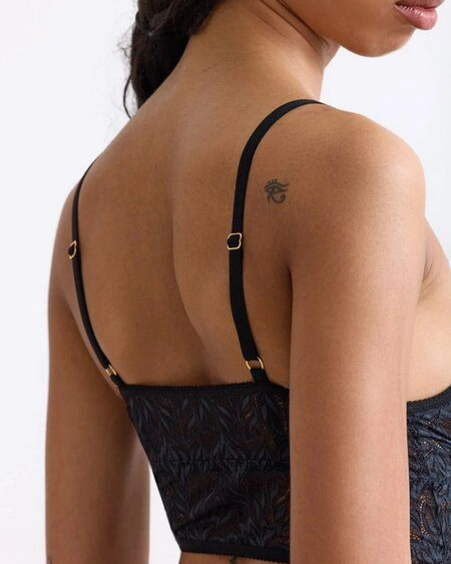 erlich textil Iconic Lace bügelloses Bralette Top mit Spitze, made in Europe – Ansicht 4